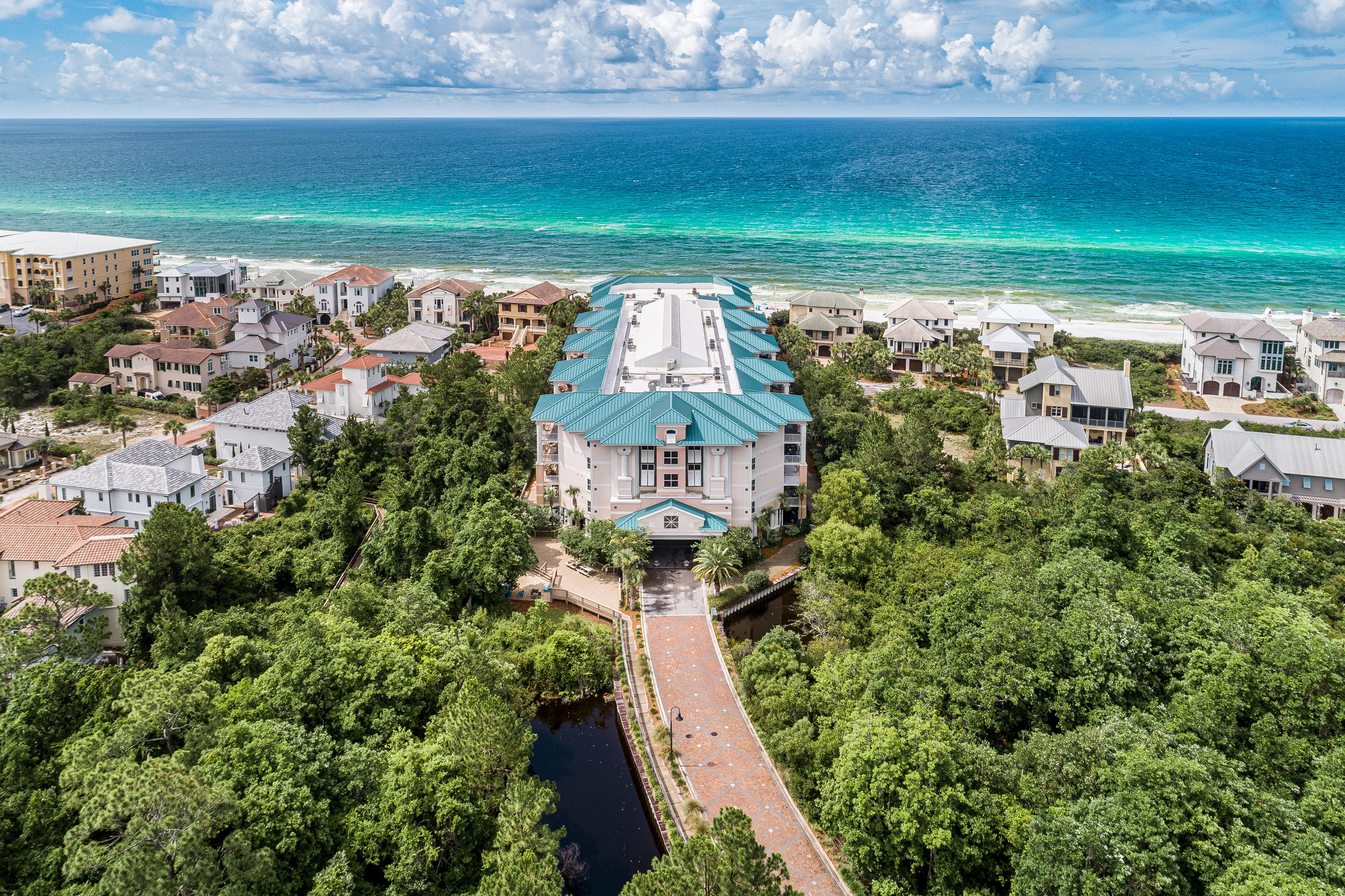 INN AT BLUE MOUNTAIN BEACH - Residential