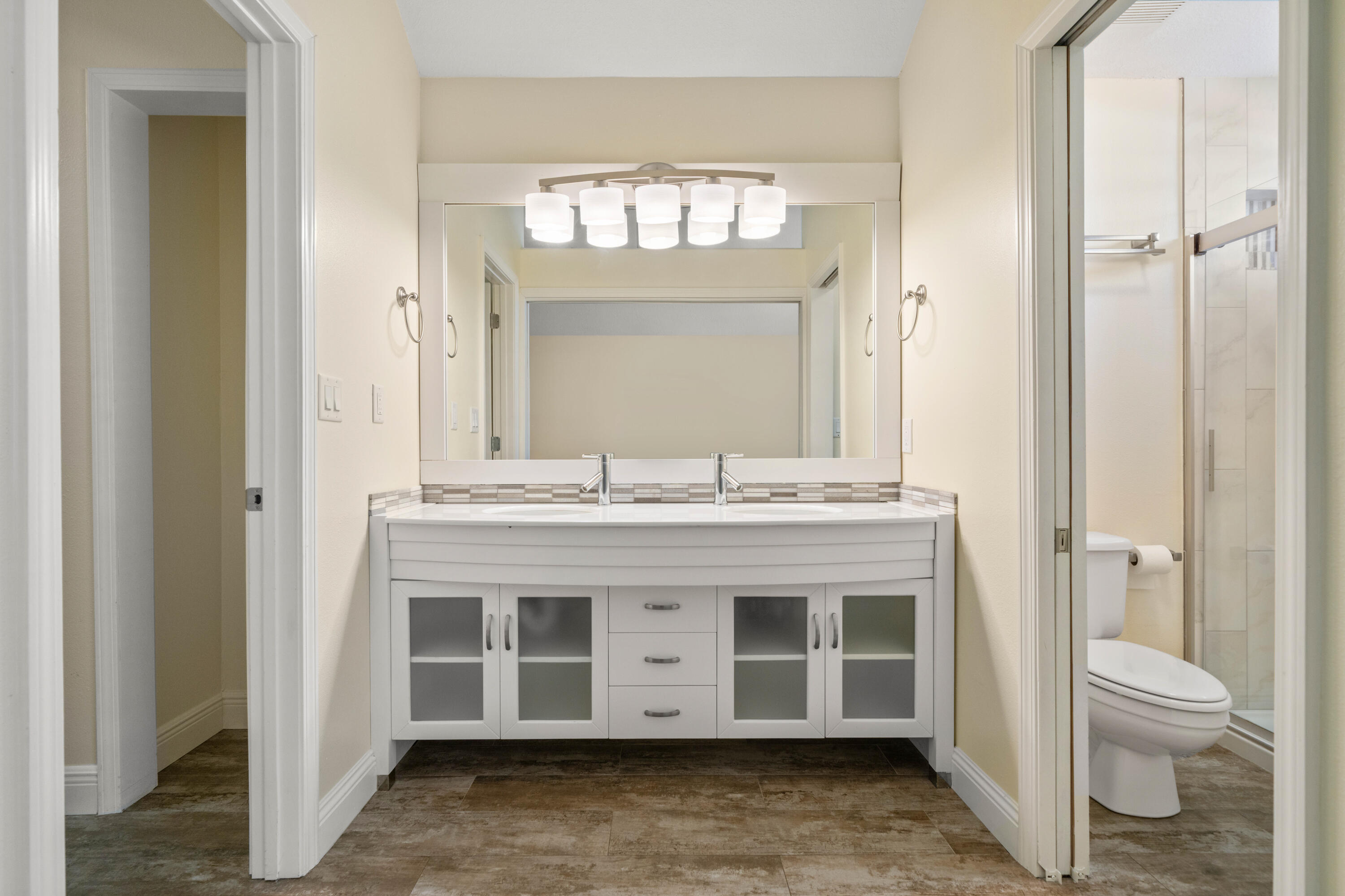 PELICAN PLACE T/H EAST LOT 3 - Residential