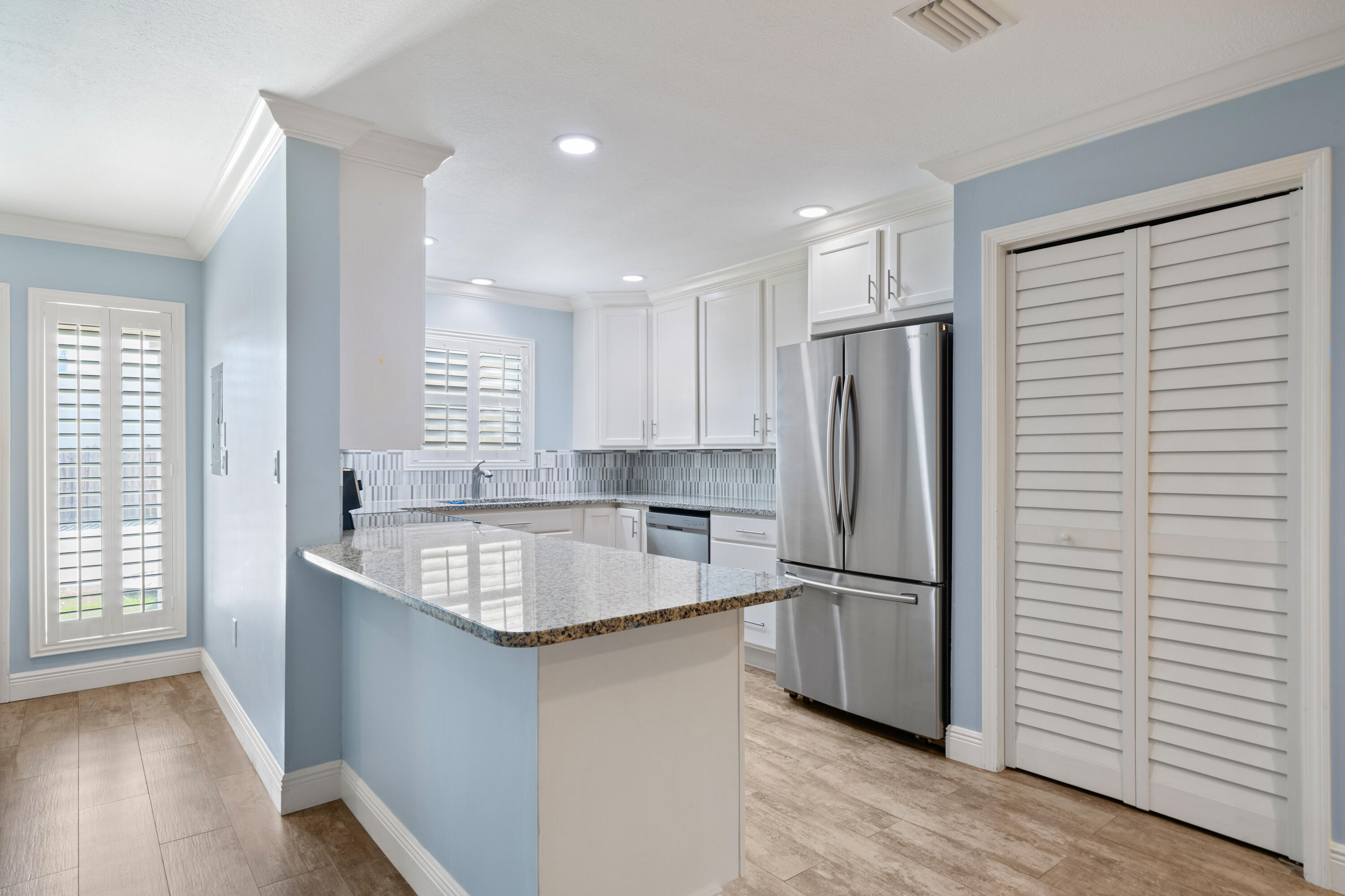 PELICAN PLACE T/H EAST LOT 3 - Residential