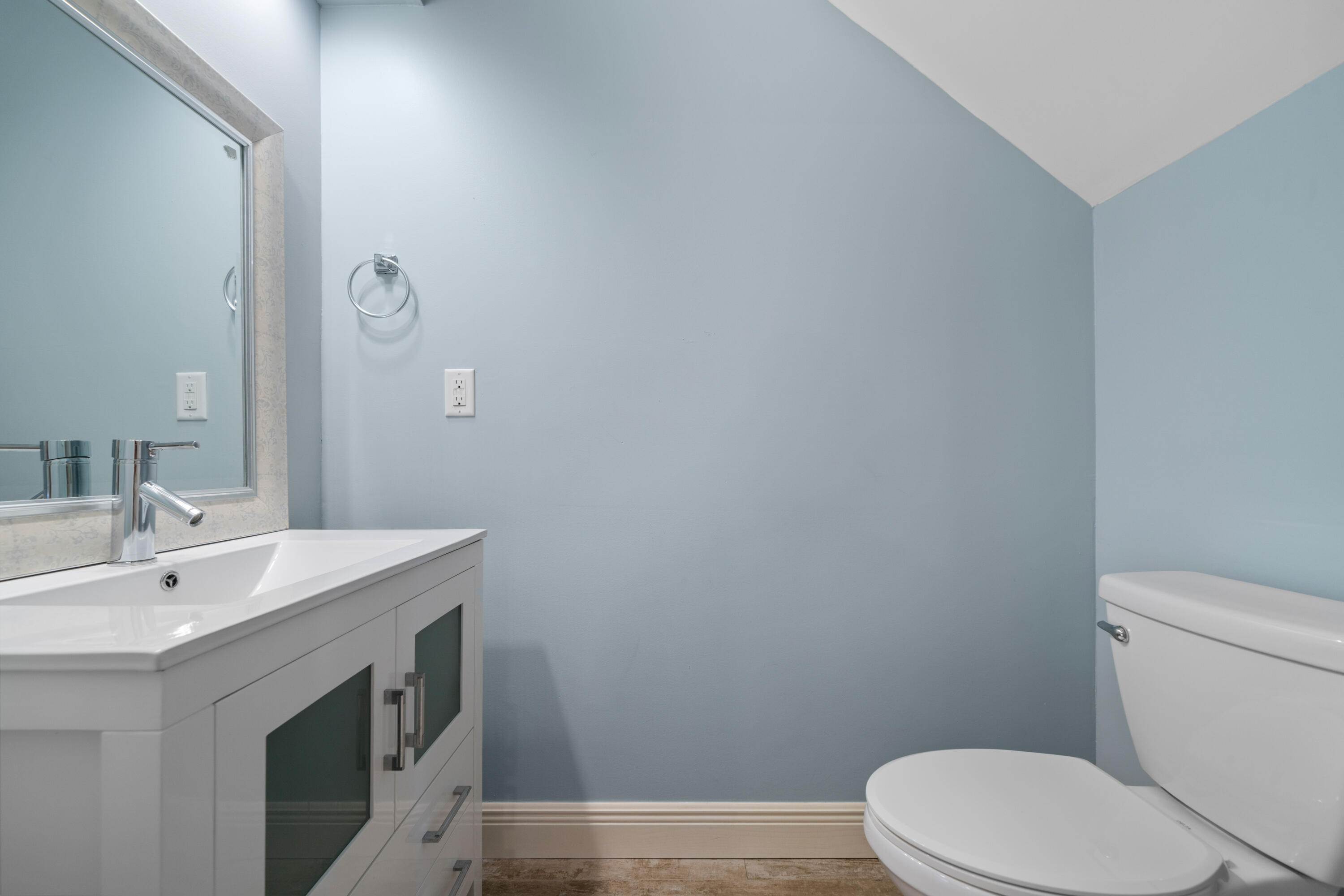 PELICAN PLACE T/H EAST LOT 3 - Residential