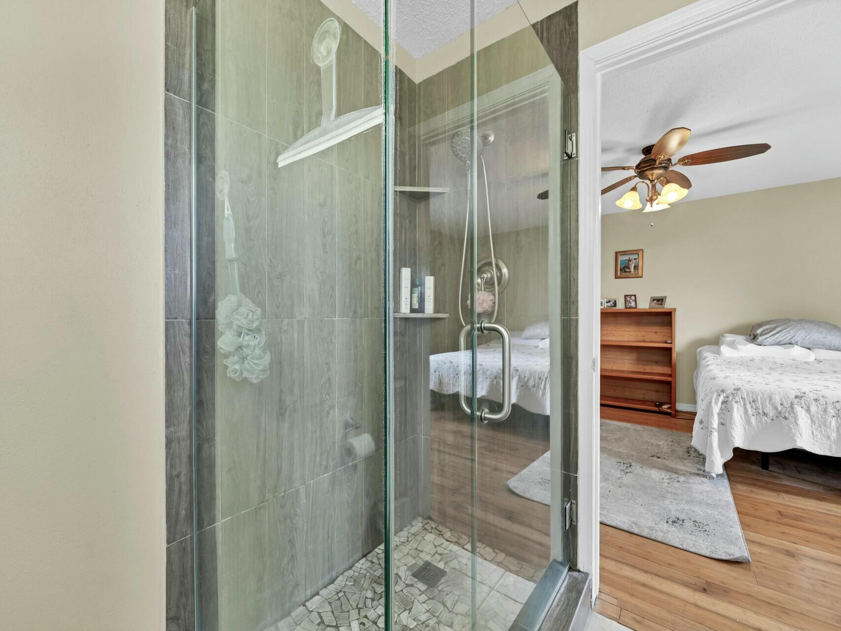 TEN LAKE ESTATES UNIT 3 - Residential