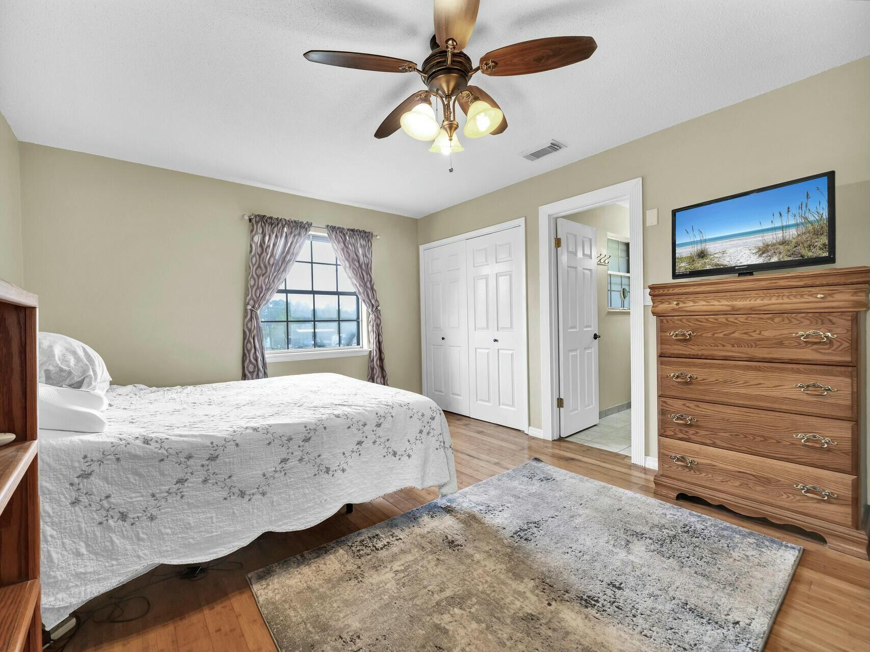 TEN LAKE ESTATES UNIT 3 - Residential