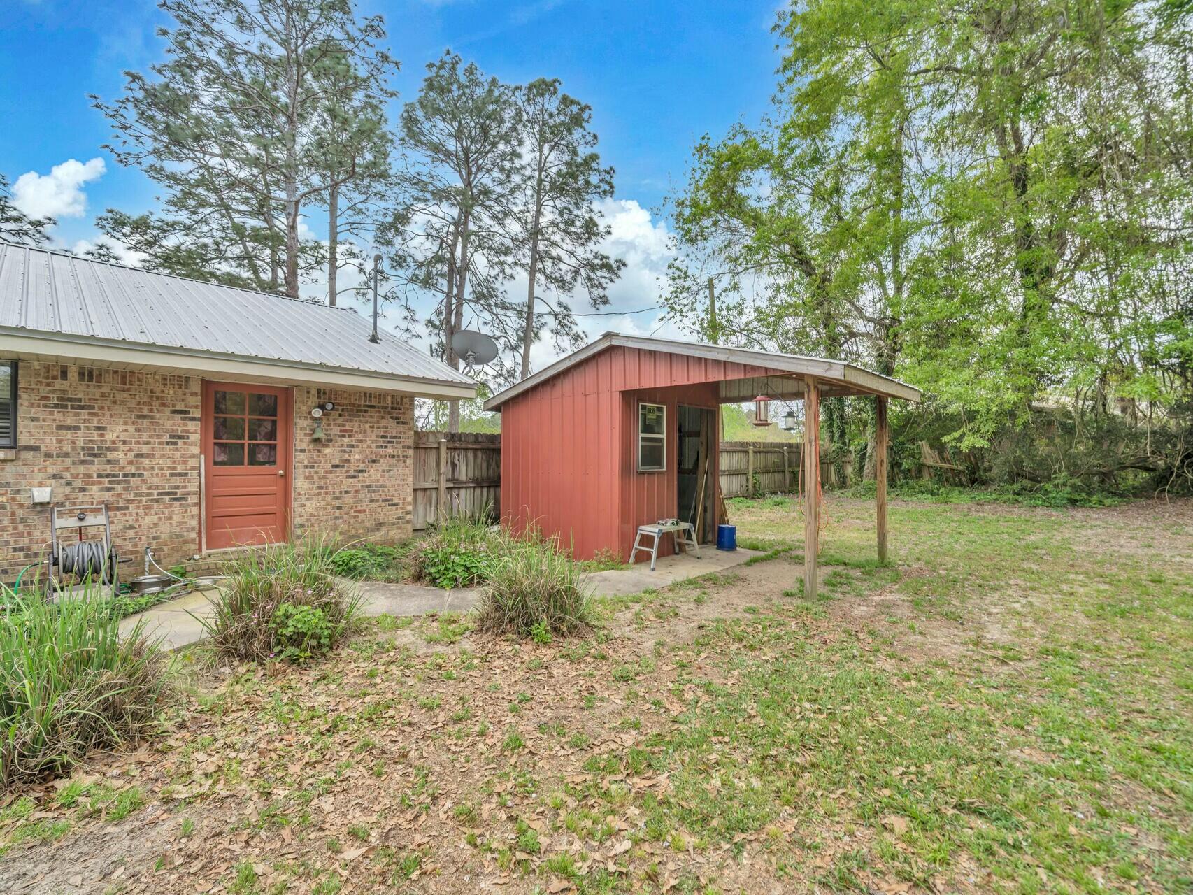 TEN LAKE ESTATES UNIT 3 - Residential