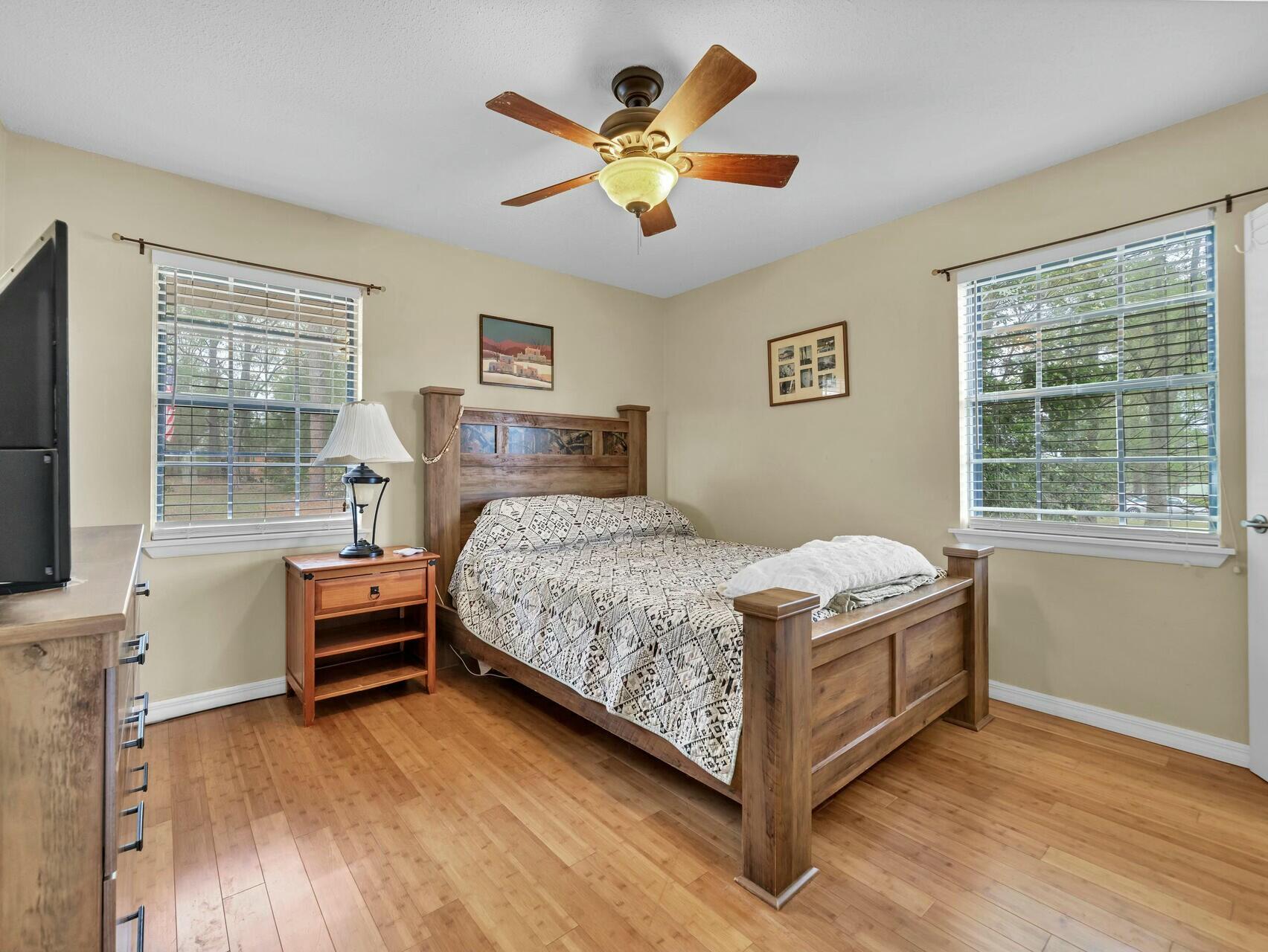 TEN LAKE ESTATES UNIT 3 - Residential