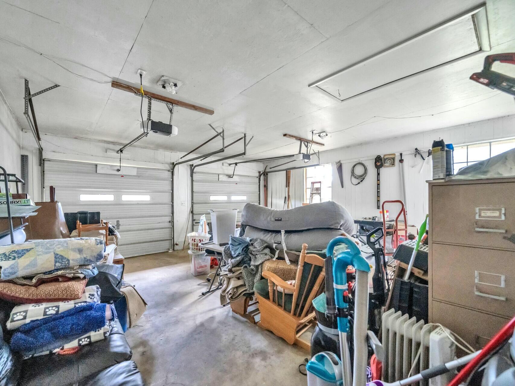 TEN LAKE ESTATES UNIT 3 - Residential