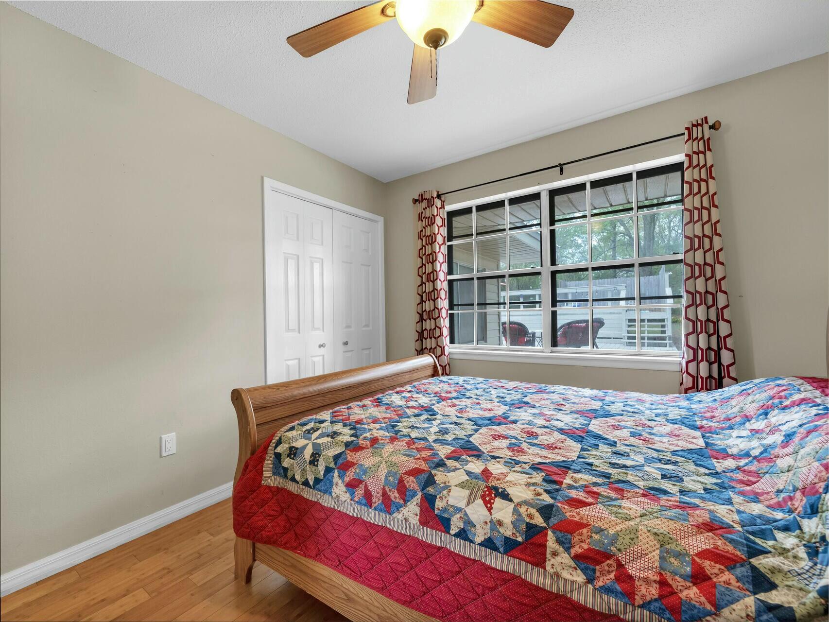 TEN LAKE ESTATES UNIT 3 - Residential