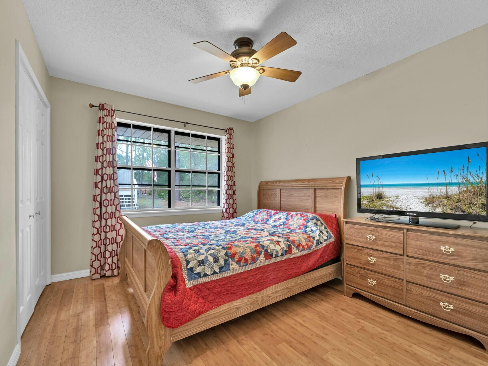 TEN LAKE ESTATES UNIT 3 - Residential