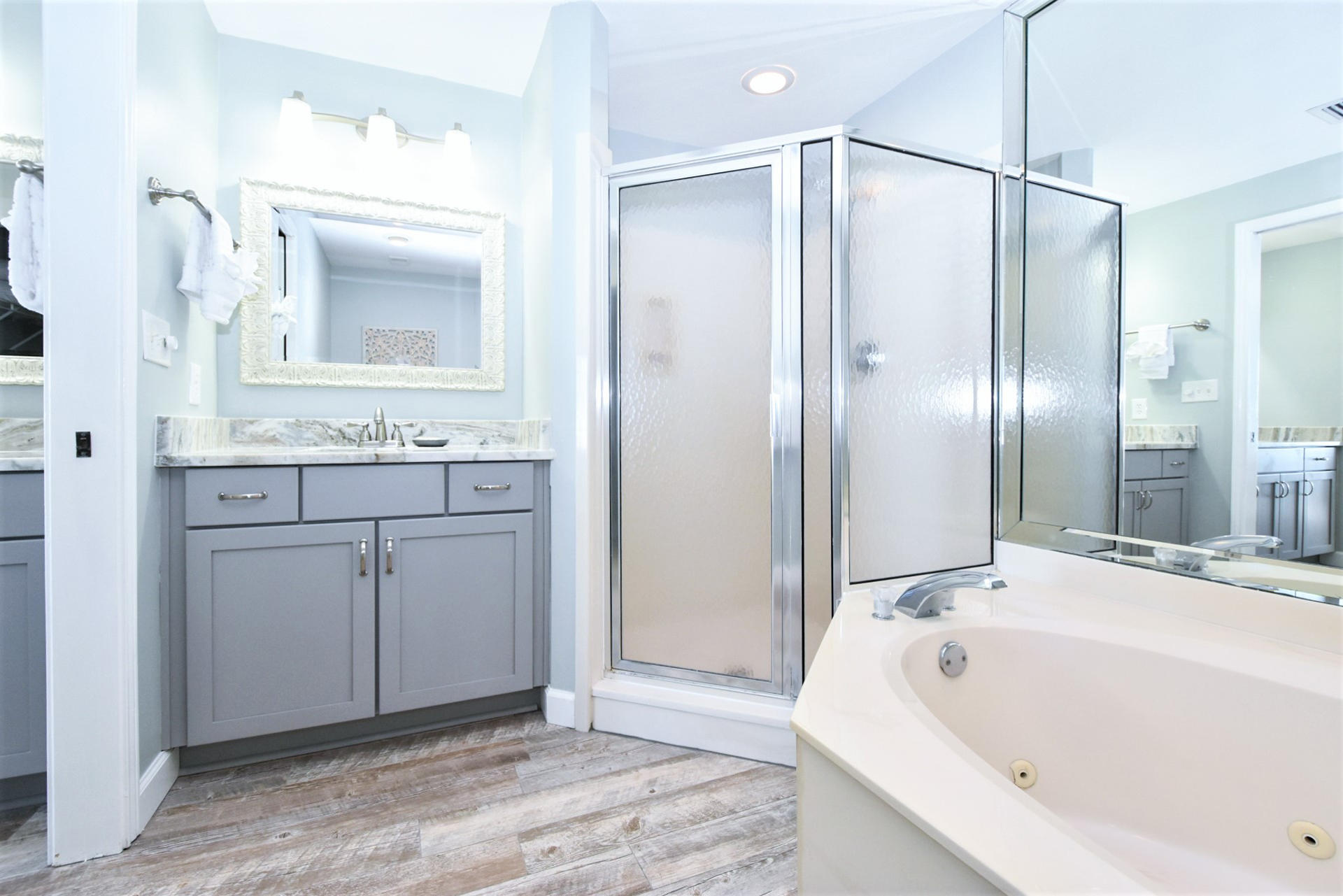 STERLING SANDS CONDO - Residential