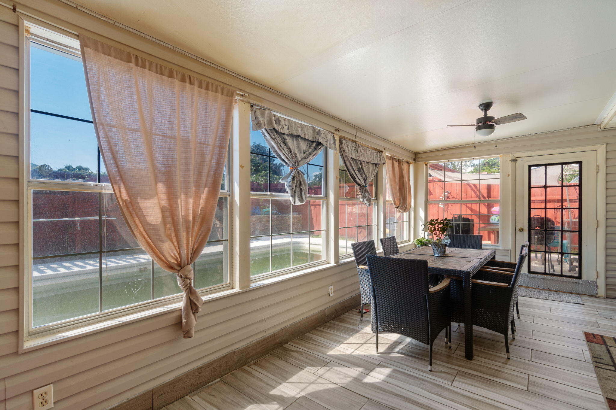 HARBOR BREEZE 1ST ADDN - Residential