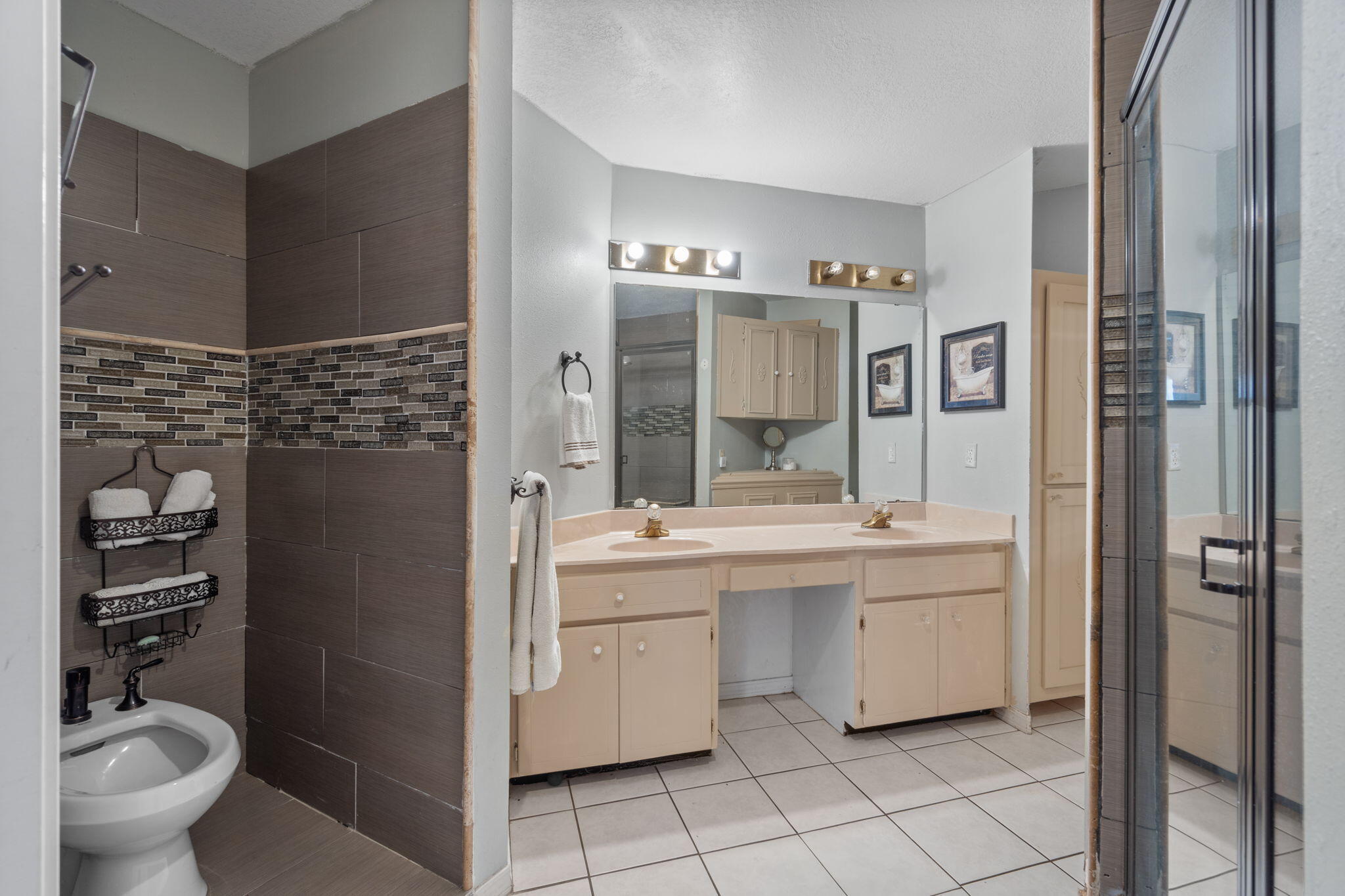 HARBOR BREEZE 1ST ADDN - Residential