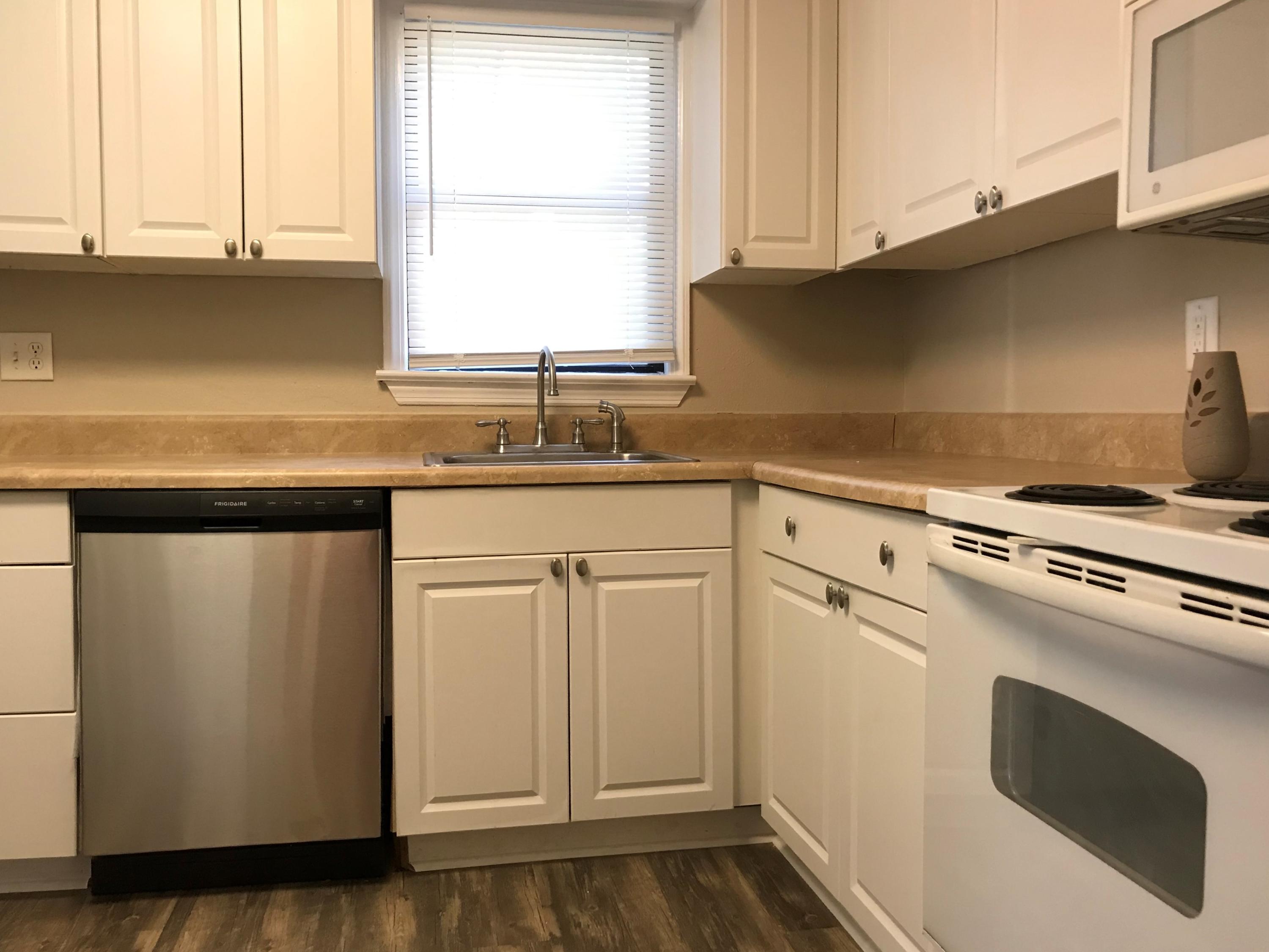 OAKDALE MINI FARMS - Residential Lease