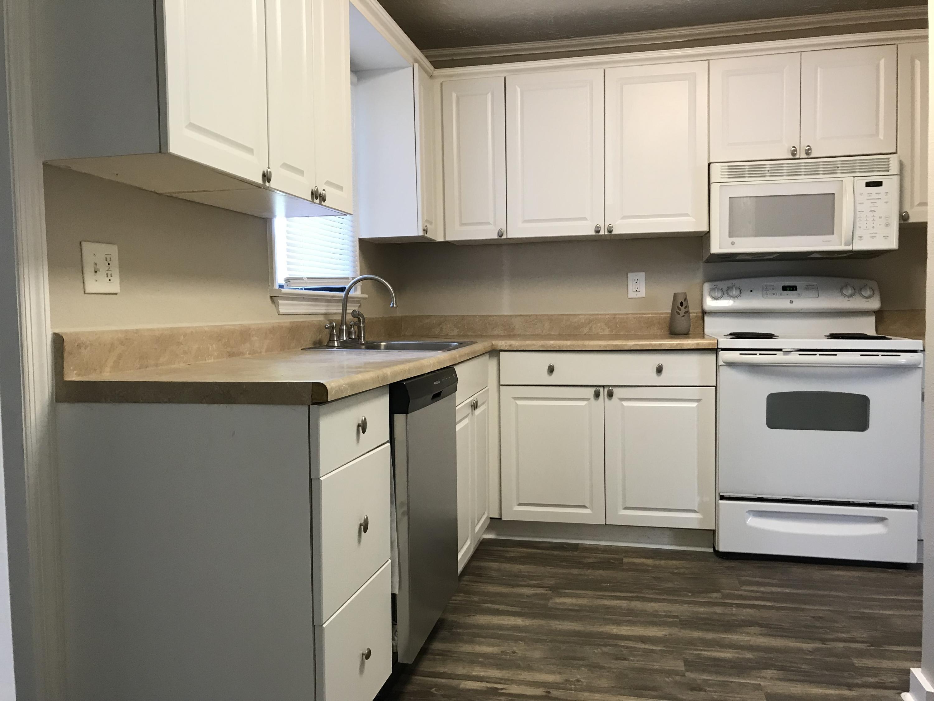 OAKDALE MINI FARMS - Residential Lease