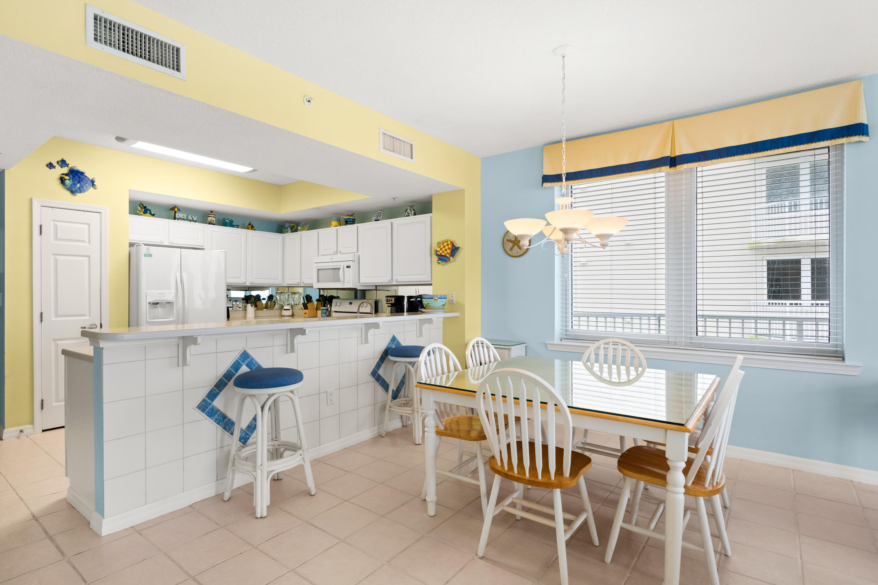 SUMMERWIND CONDOS - Residential
