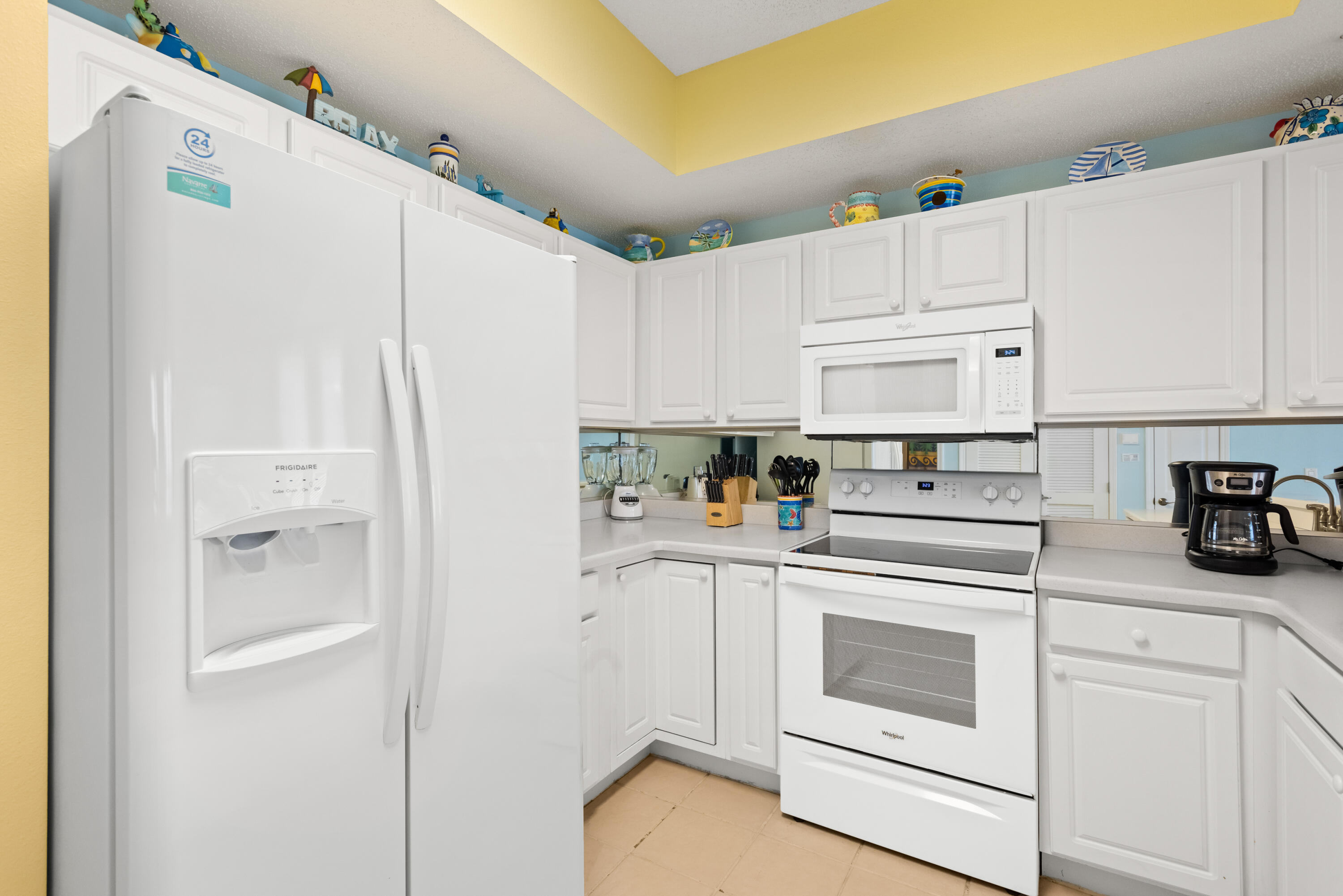 SUMMERWIND CONDOS - Residential