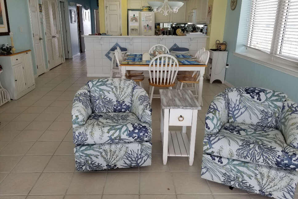 SUMMERWIND CONDOS - Residential