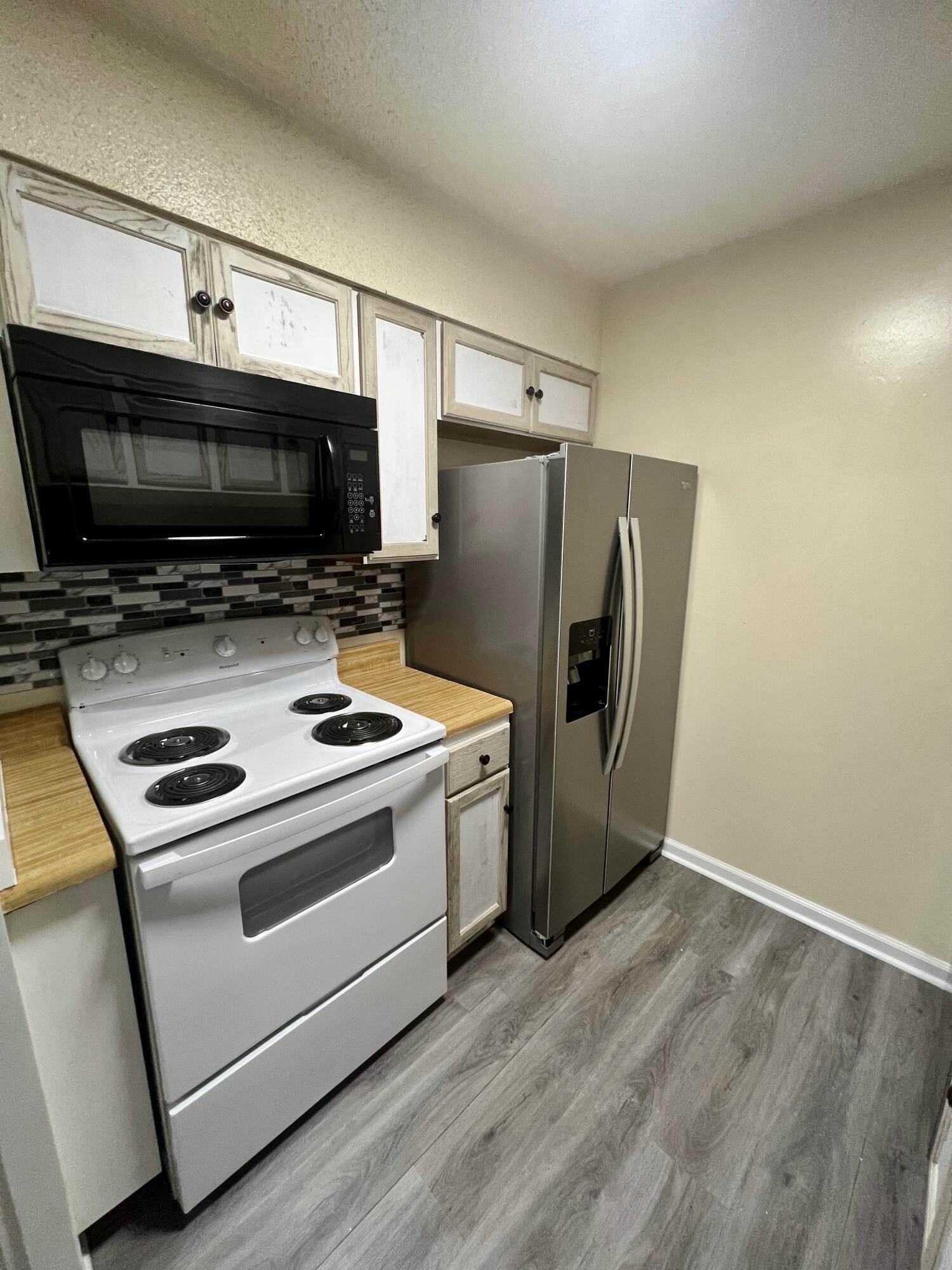 FAIR OAKS VILLAGE CONDO - Residential