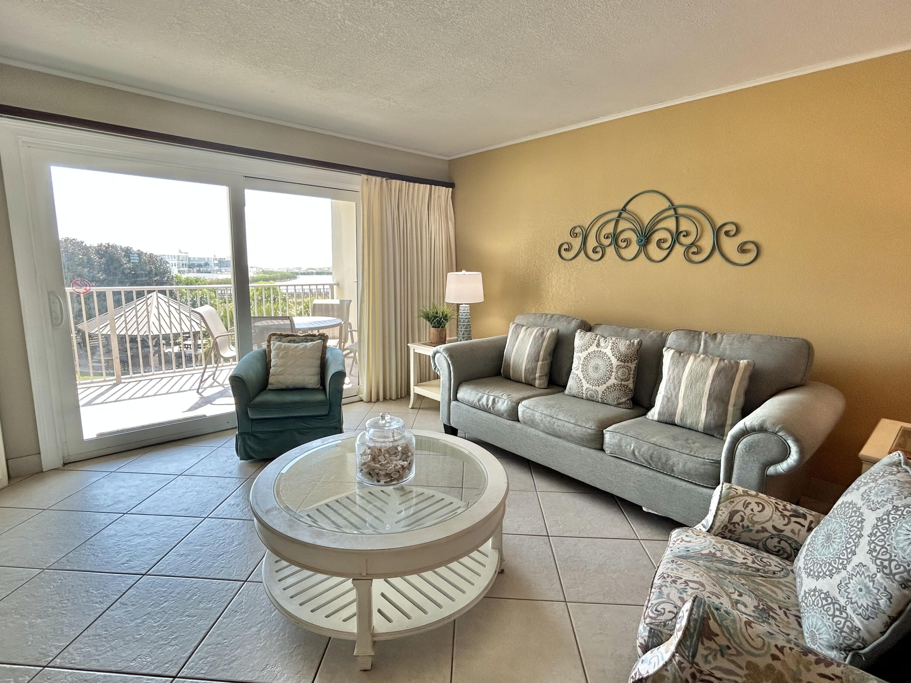 ISLANDER CONDO PH 2 - Residential