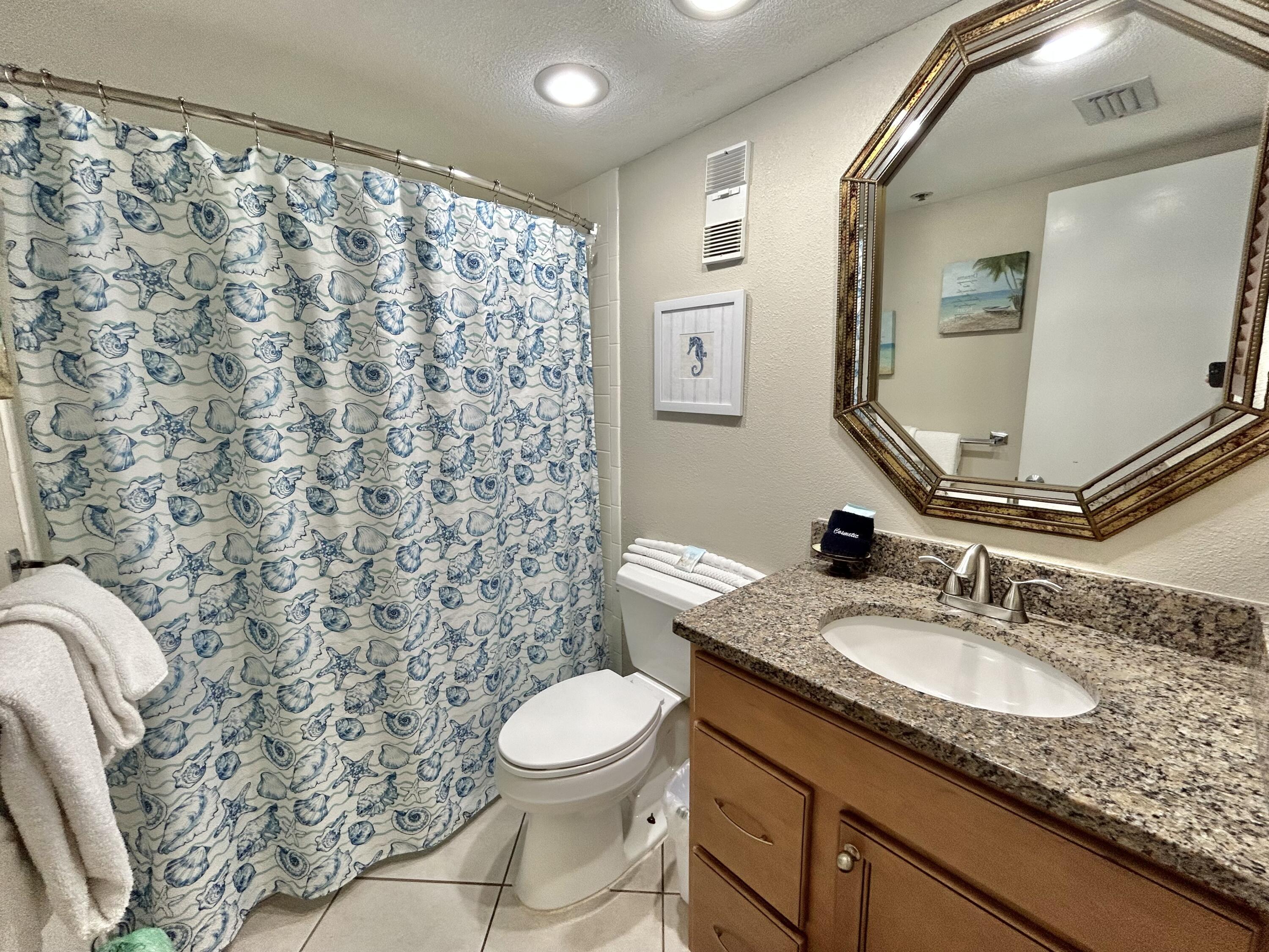 ISLANDER CONDO PH 2 - Residential