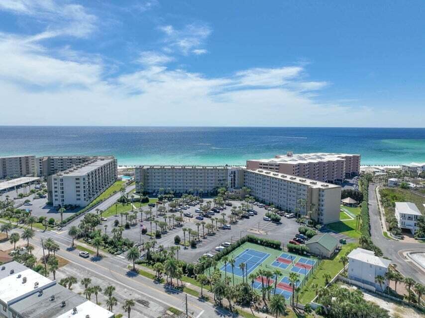 ISLANDER CONDO PH 2 - Residential