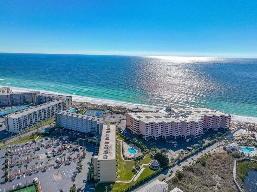 ISLANDER CONDO PH 2 - Residential