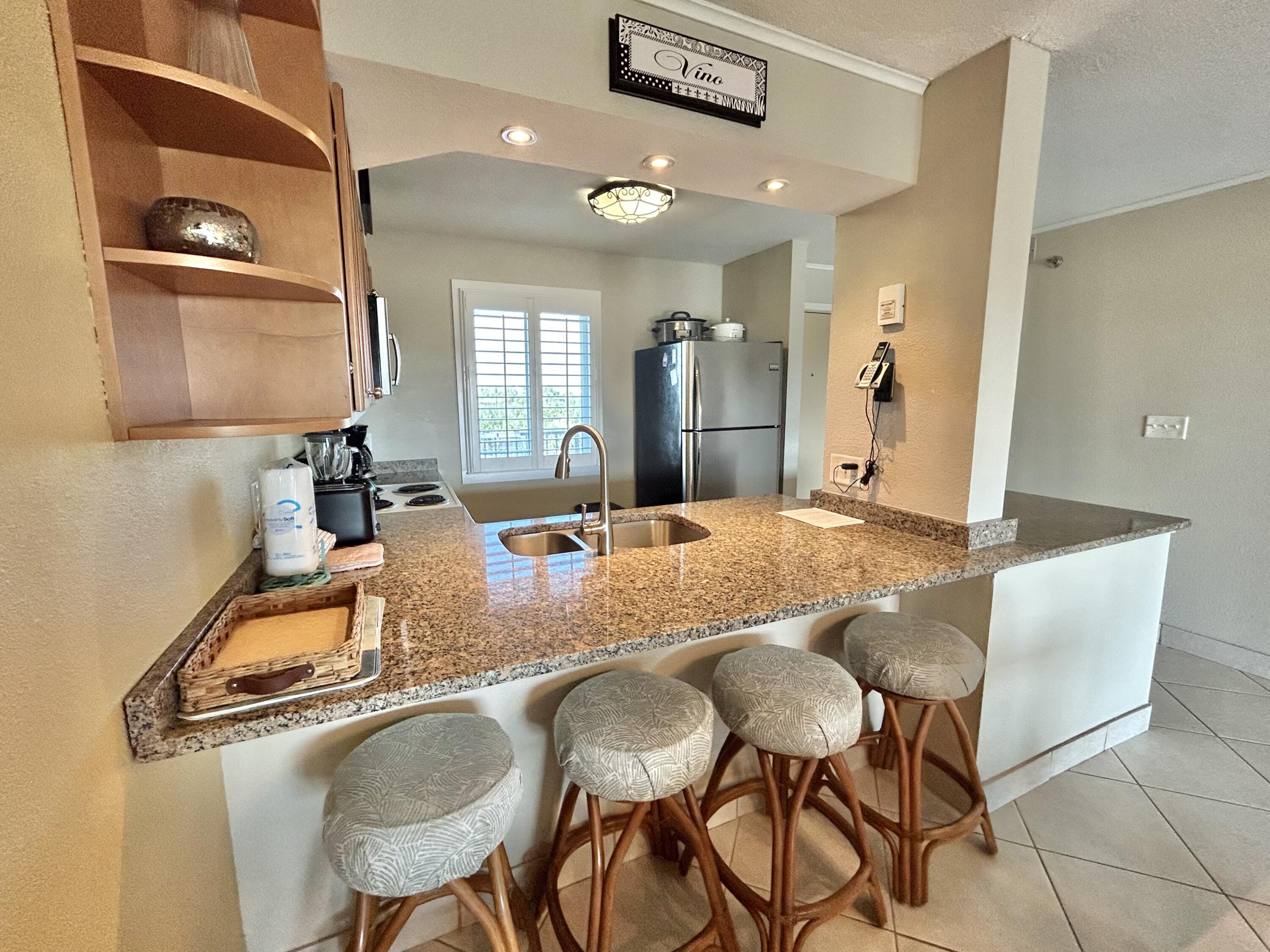 ISLANDER CONDO PH 2 - Residential
