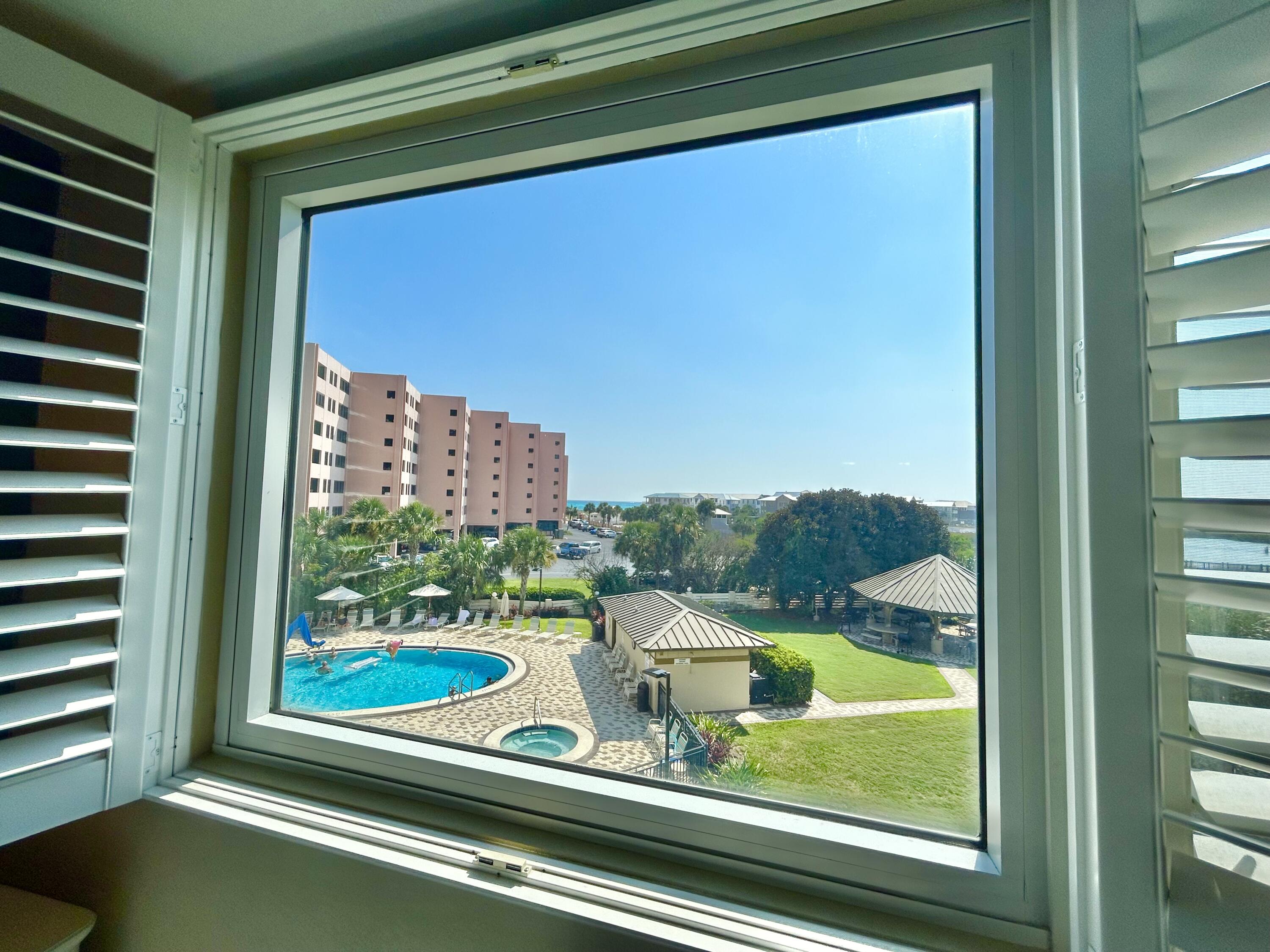 ISLANDER CONDO PH 2 - Residential