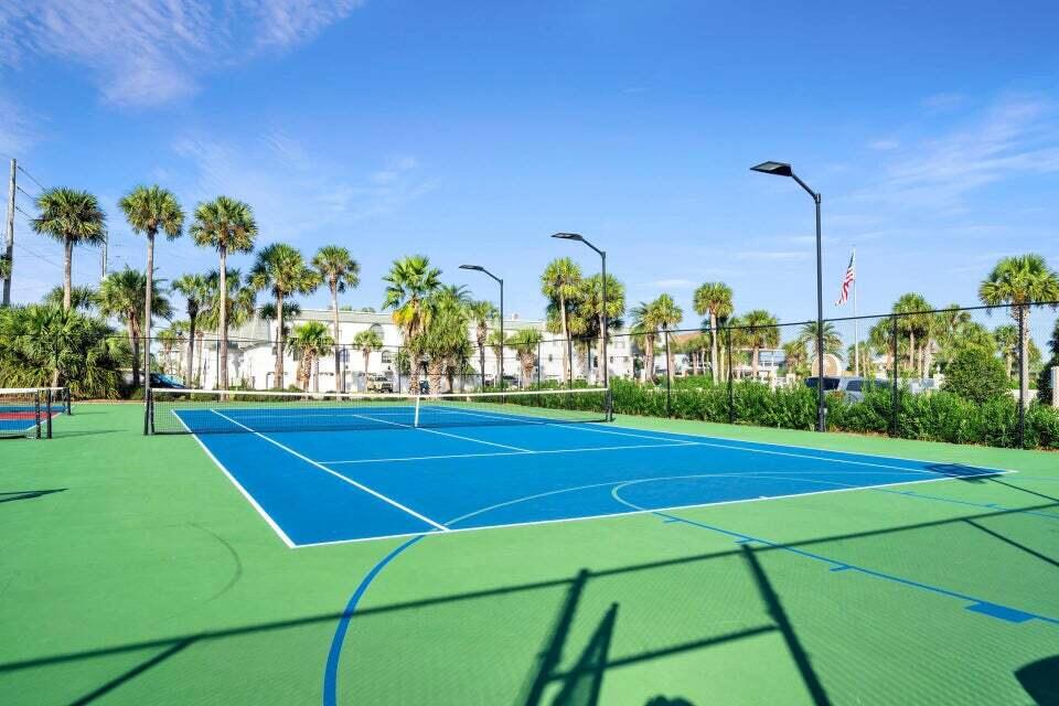 ISLANDER CONDO PH 2 - Residential