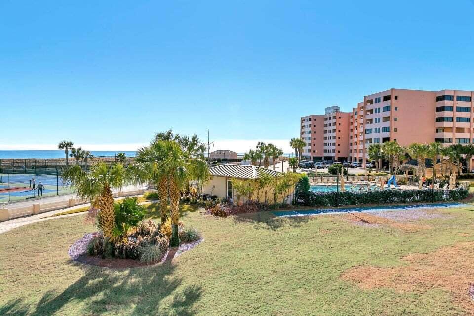 ISLANDER CONDO PH 2 - Residential