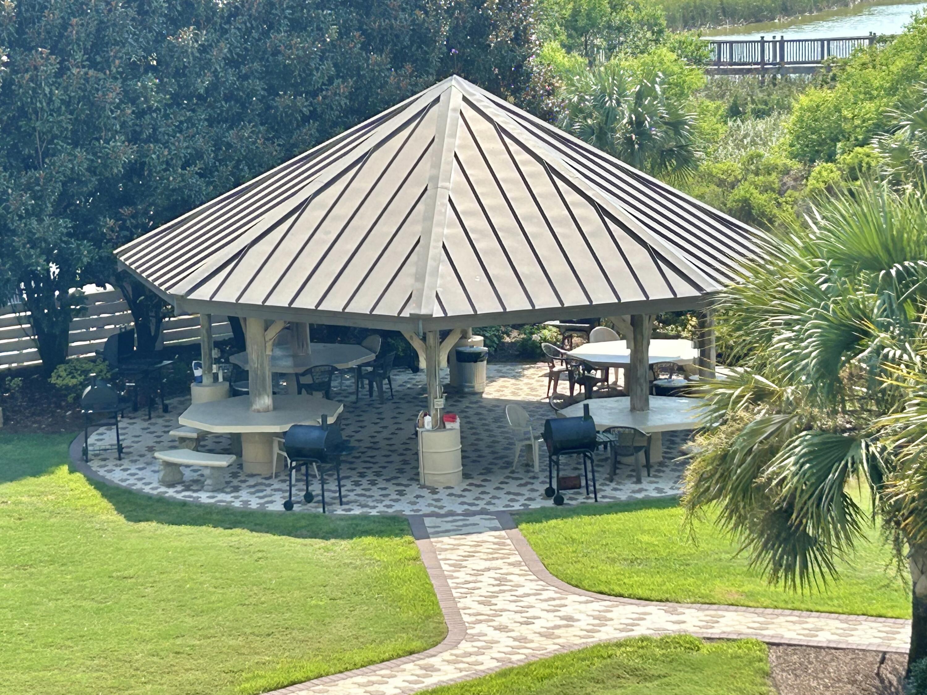 ISLANDER CONDO PH 2 - Residential