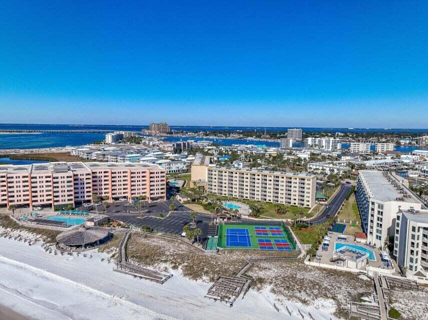 ISLANDER CONDO PH 2 - Residential