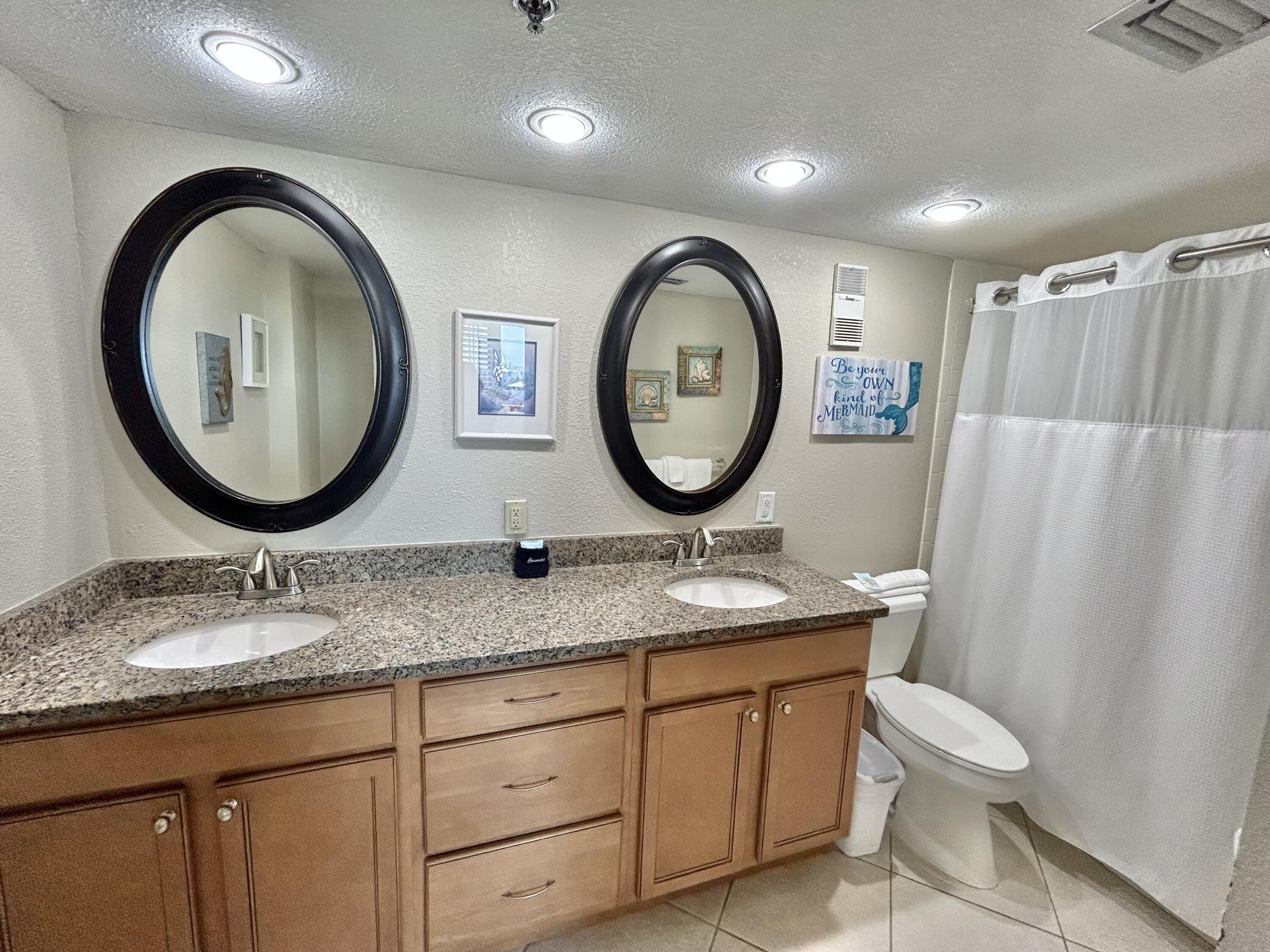 ISLANDER CONDO PH 2 - Residential