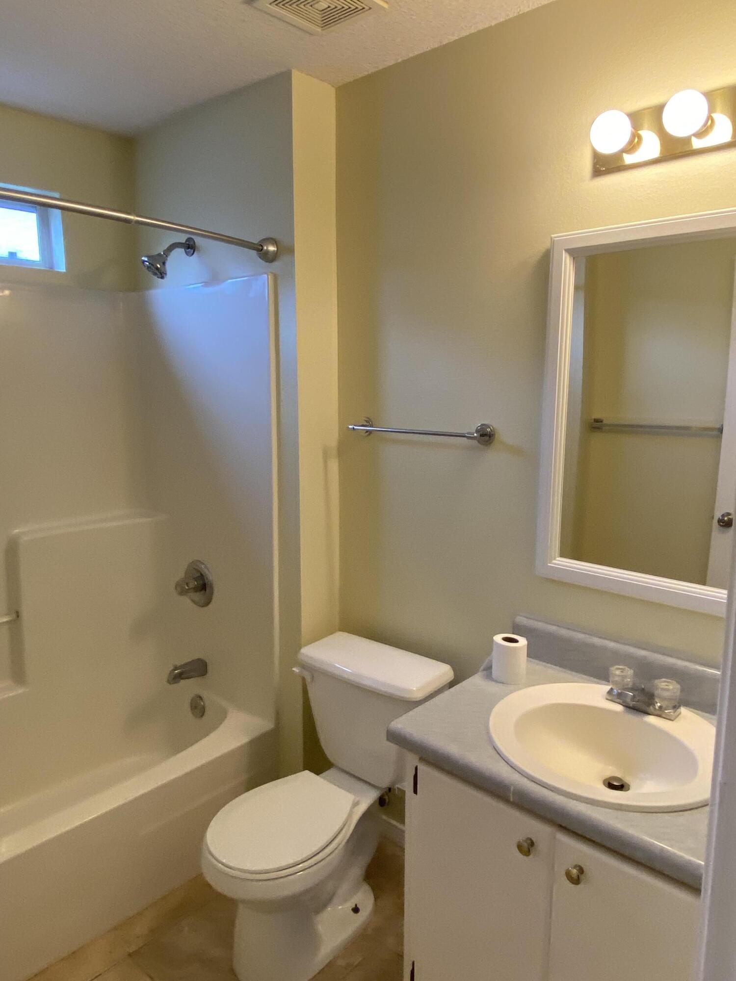 VICTORIA PARK - Residential Lease