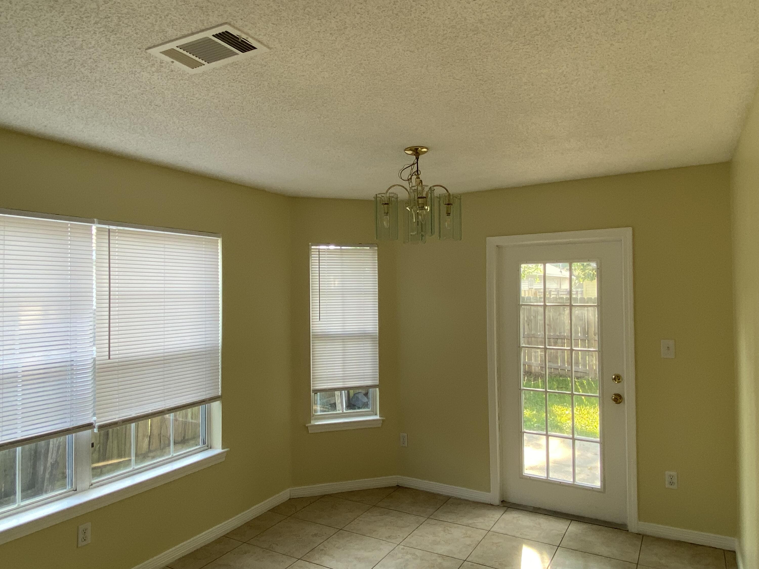 VICTORIA PARK - Residential Lease