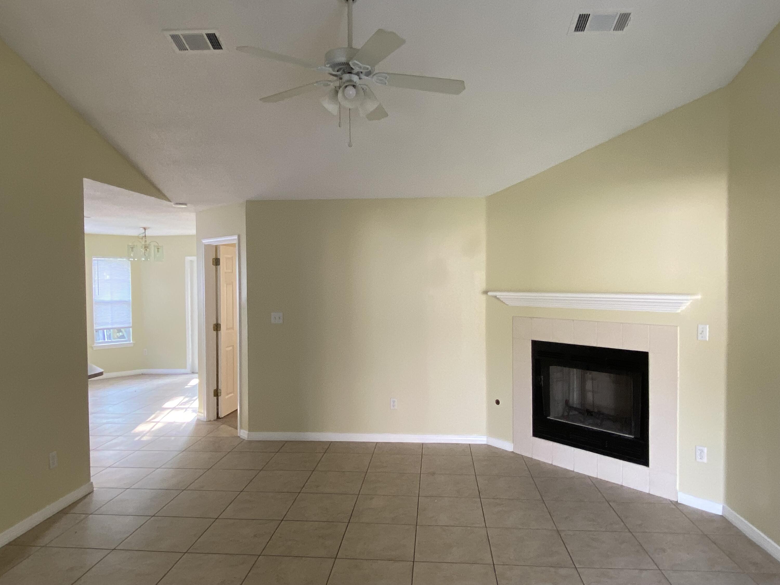 VICTORIA PARK - Residential Lease