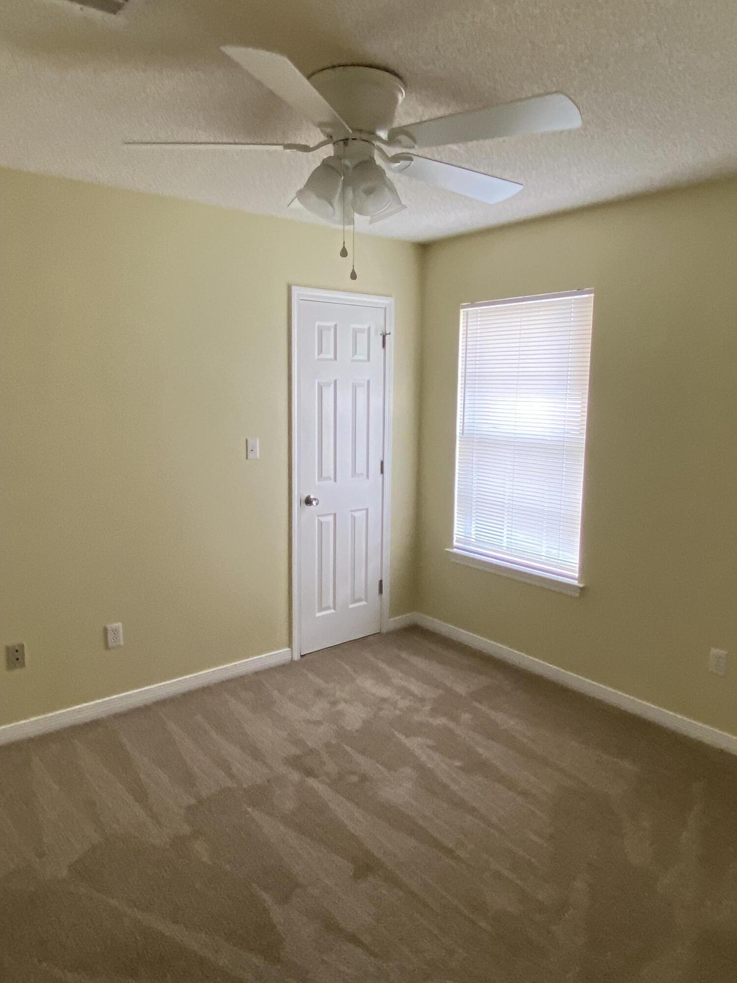 VICTORIA PARK - Residential Lease