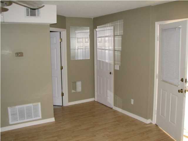 WILSON SQUARE T/H - Residential Lease