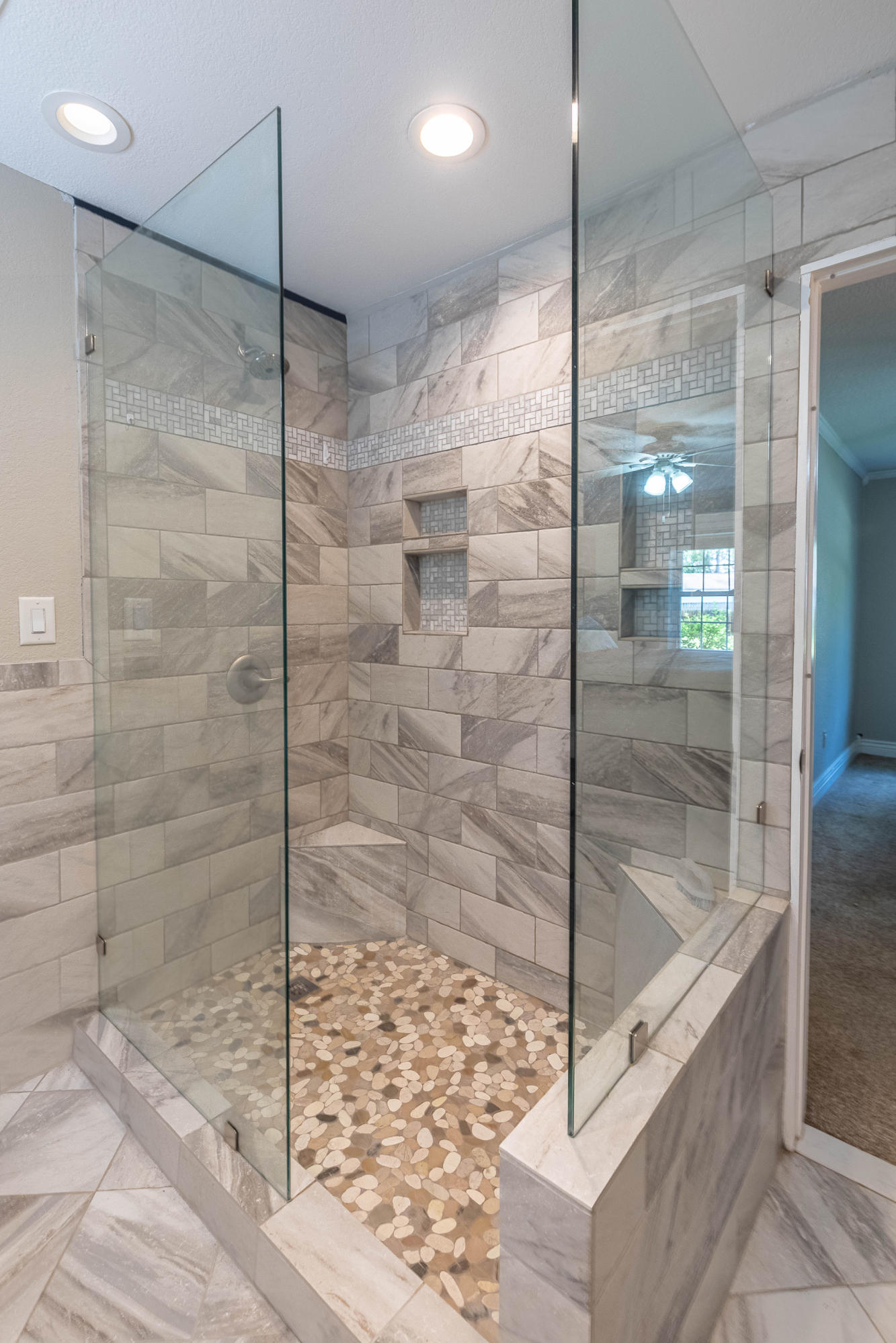 PINEWOOD ESTATES - Residential