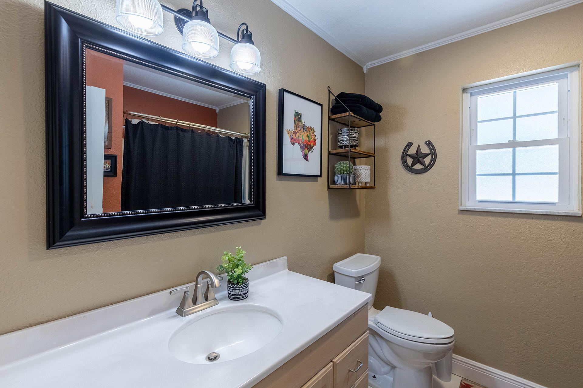 PINEWOOD ESTATES - Residential