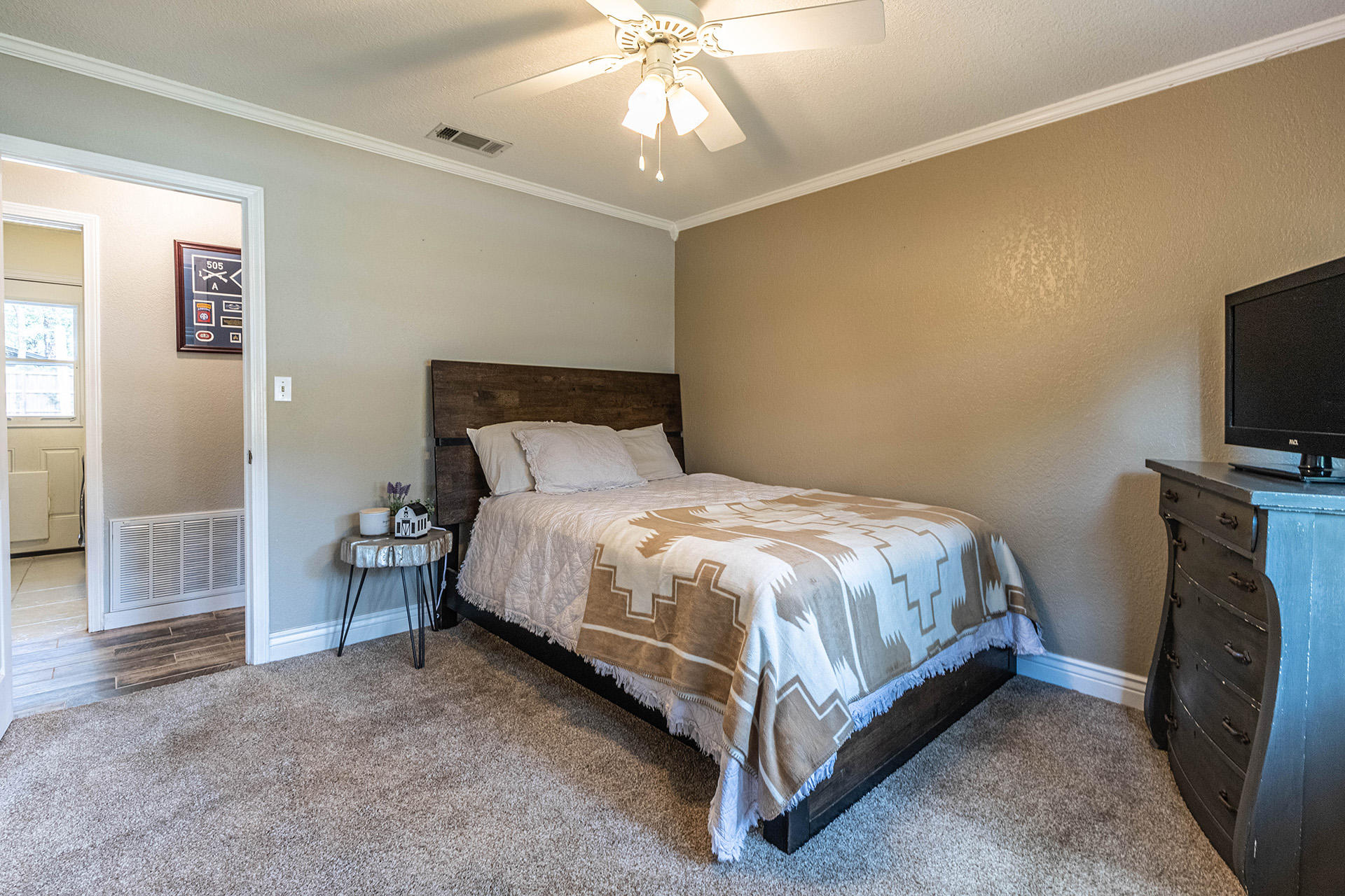 PINEWOOD ESTATES - Residential