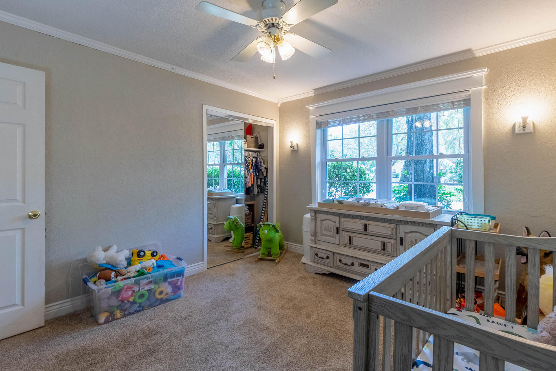 PINEWOOD ESTATES - Residential