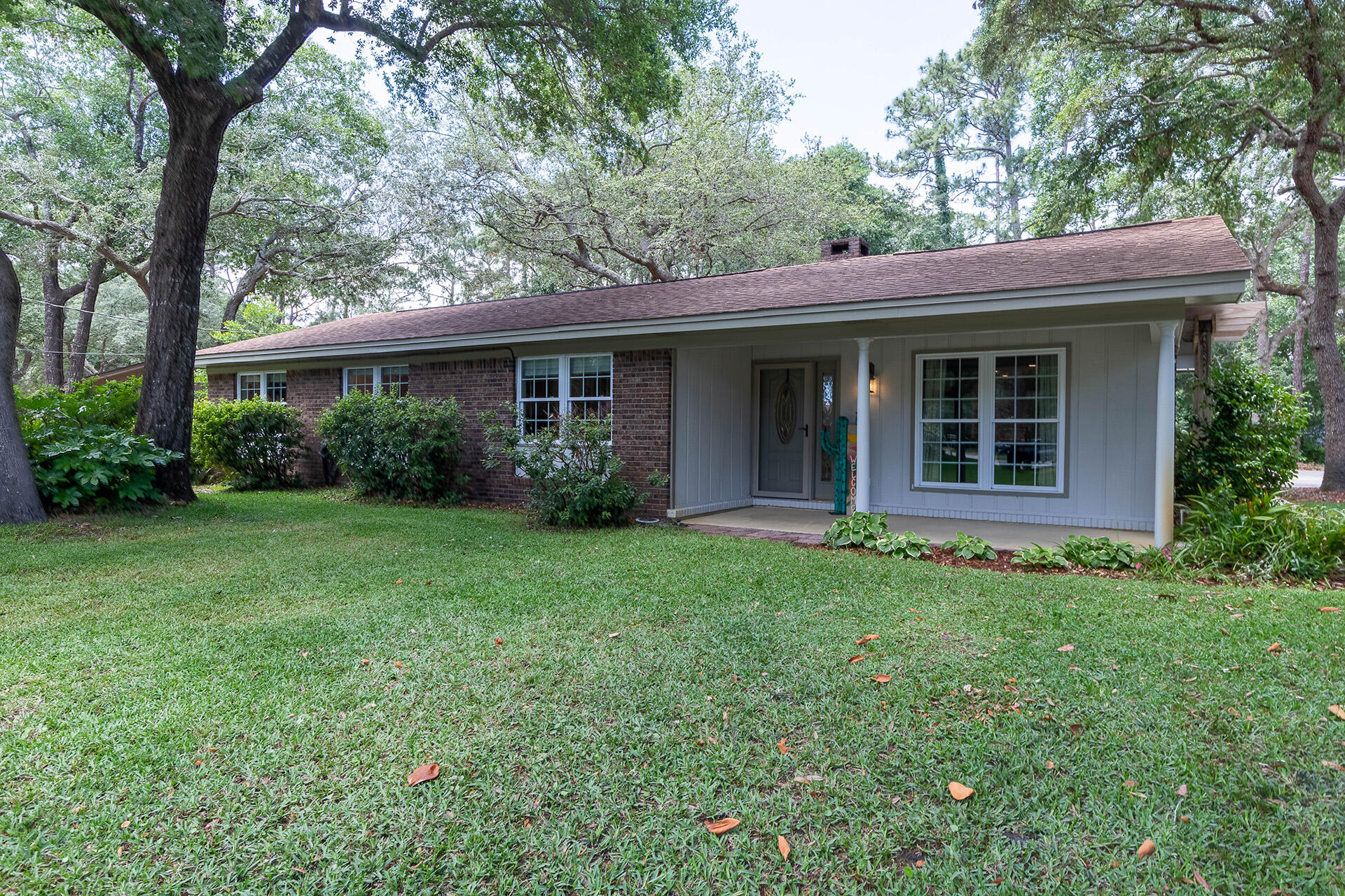 PINEWOOD ESTATES - Residential