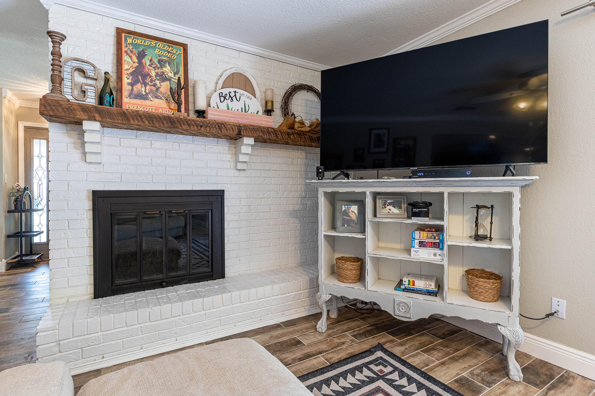 PINEWOOD ESTATES - Residential