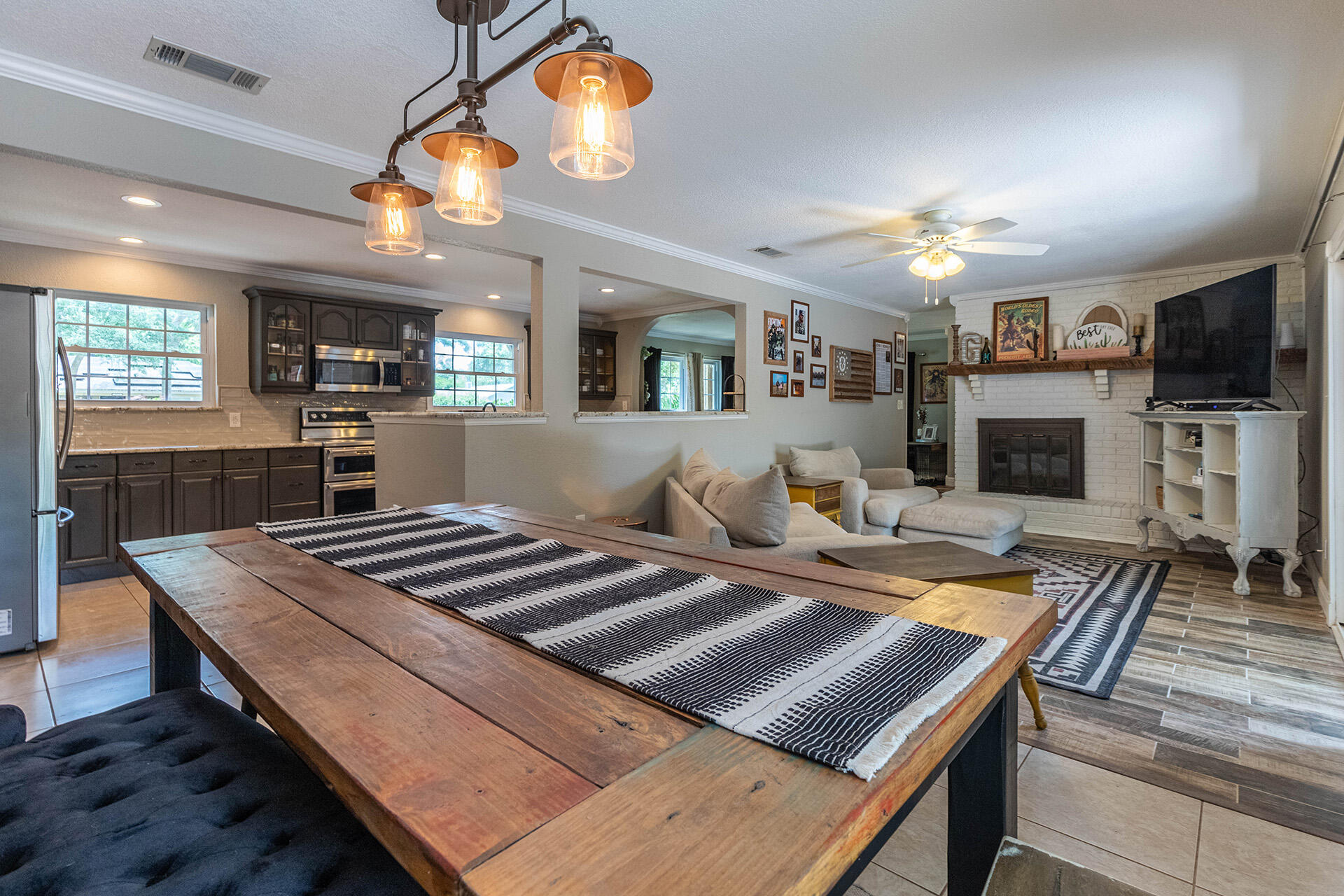 PINEWOOD ESTATES - Residential