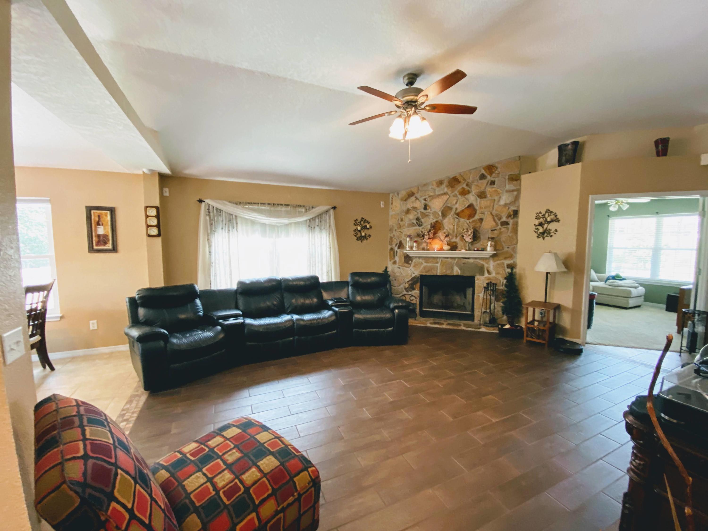 Ashton Woods - Residential