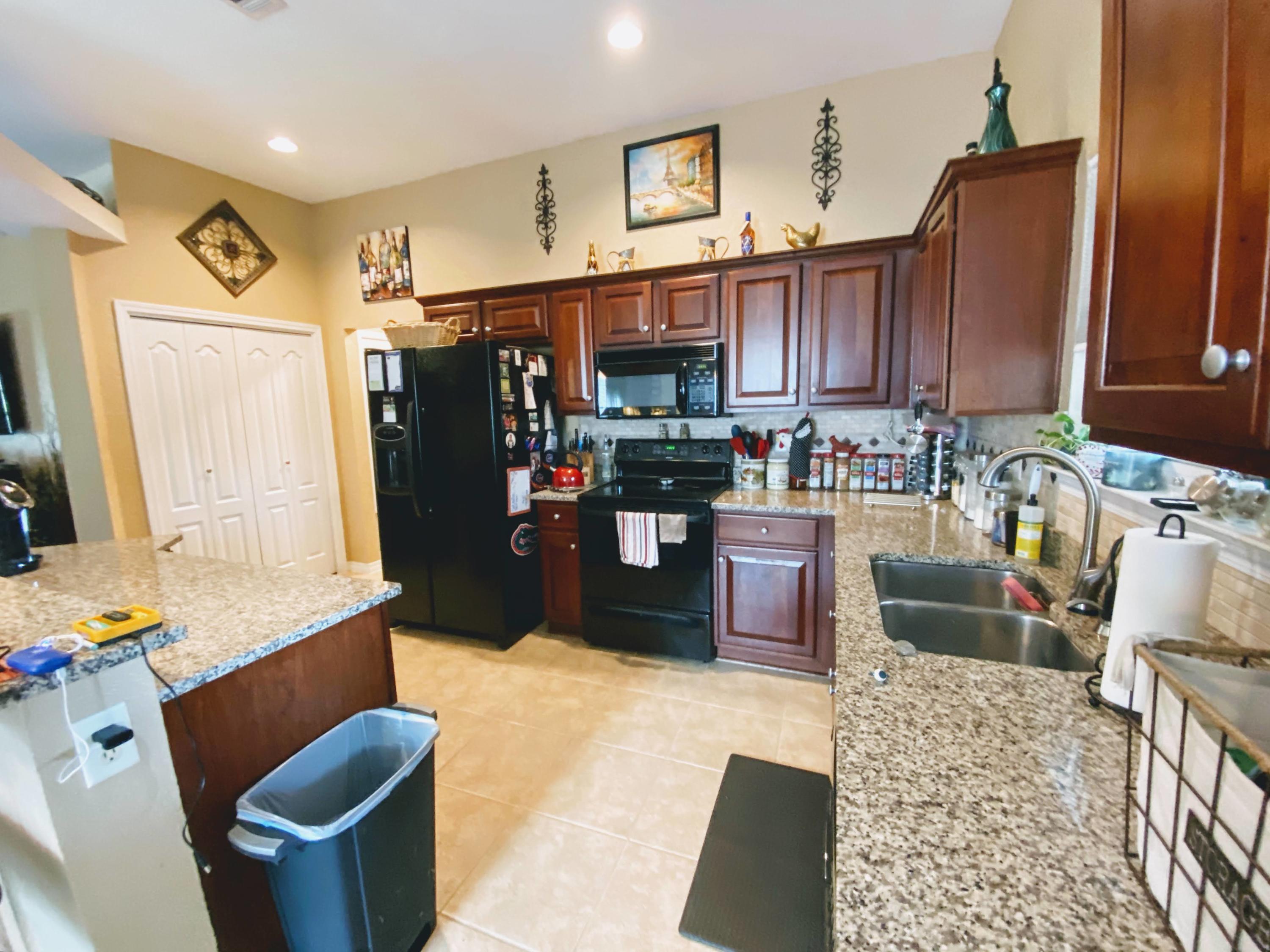 Ashton Woods - Residential