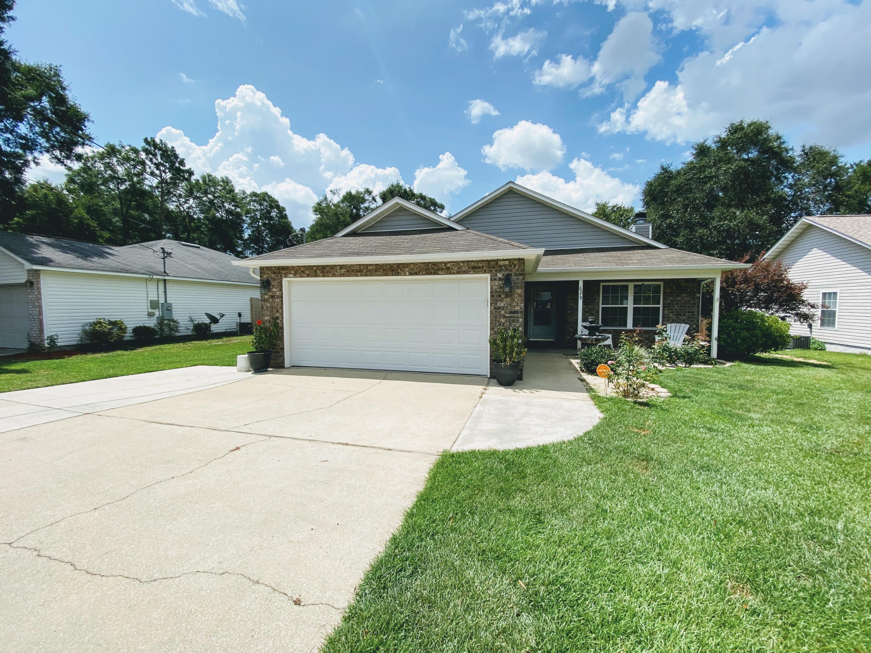 Ashton Woods - Residential