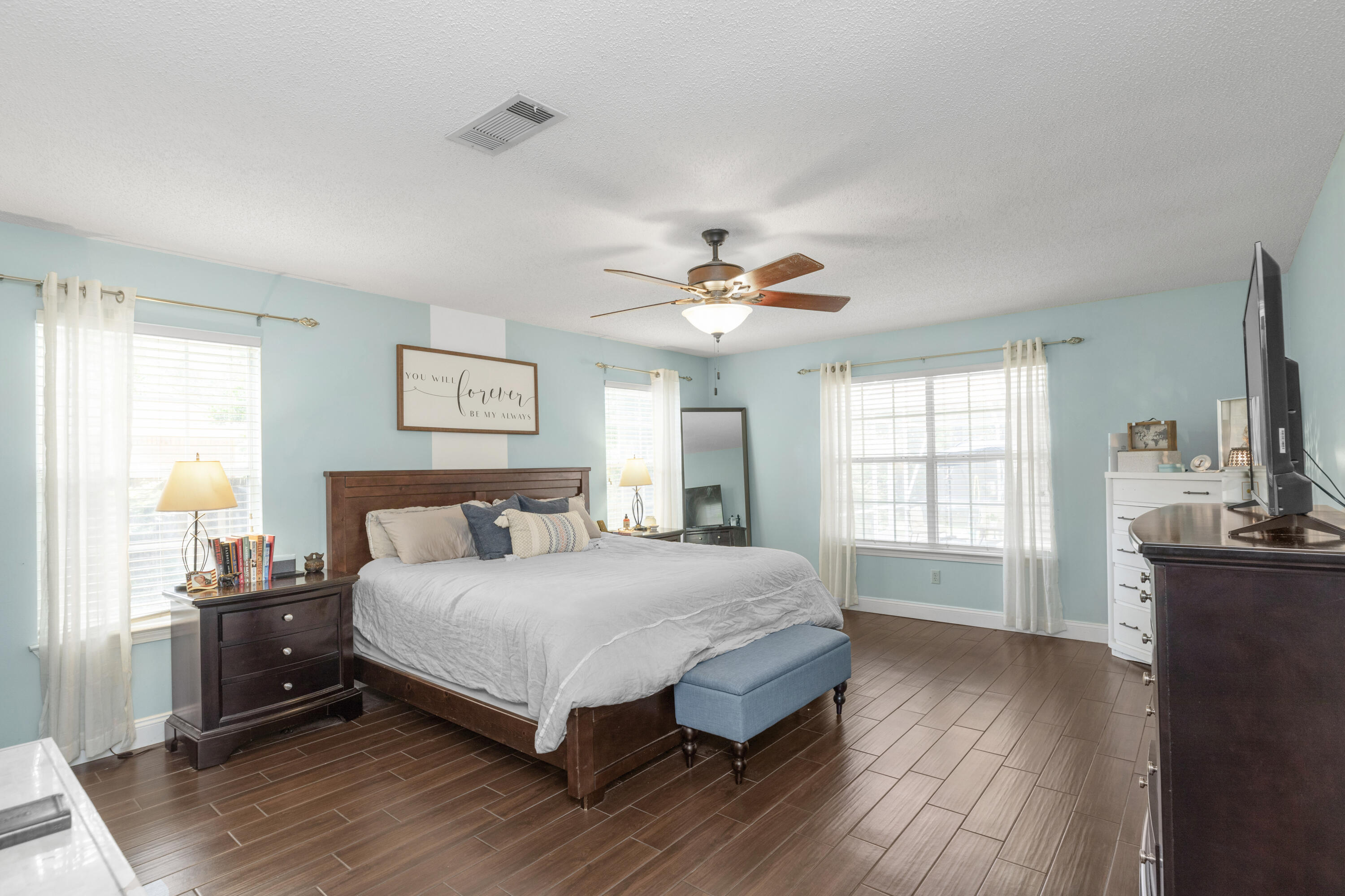 PARKWOOD ESTATES PH 1 BLUEWATER BAY - Residential