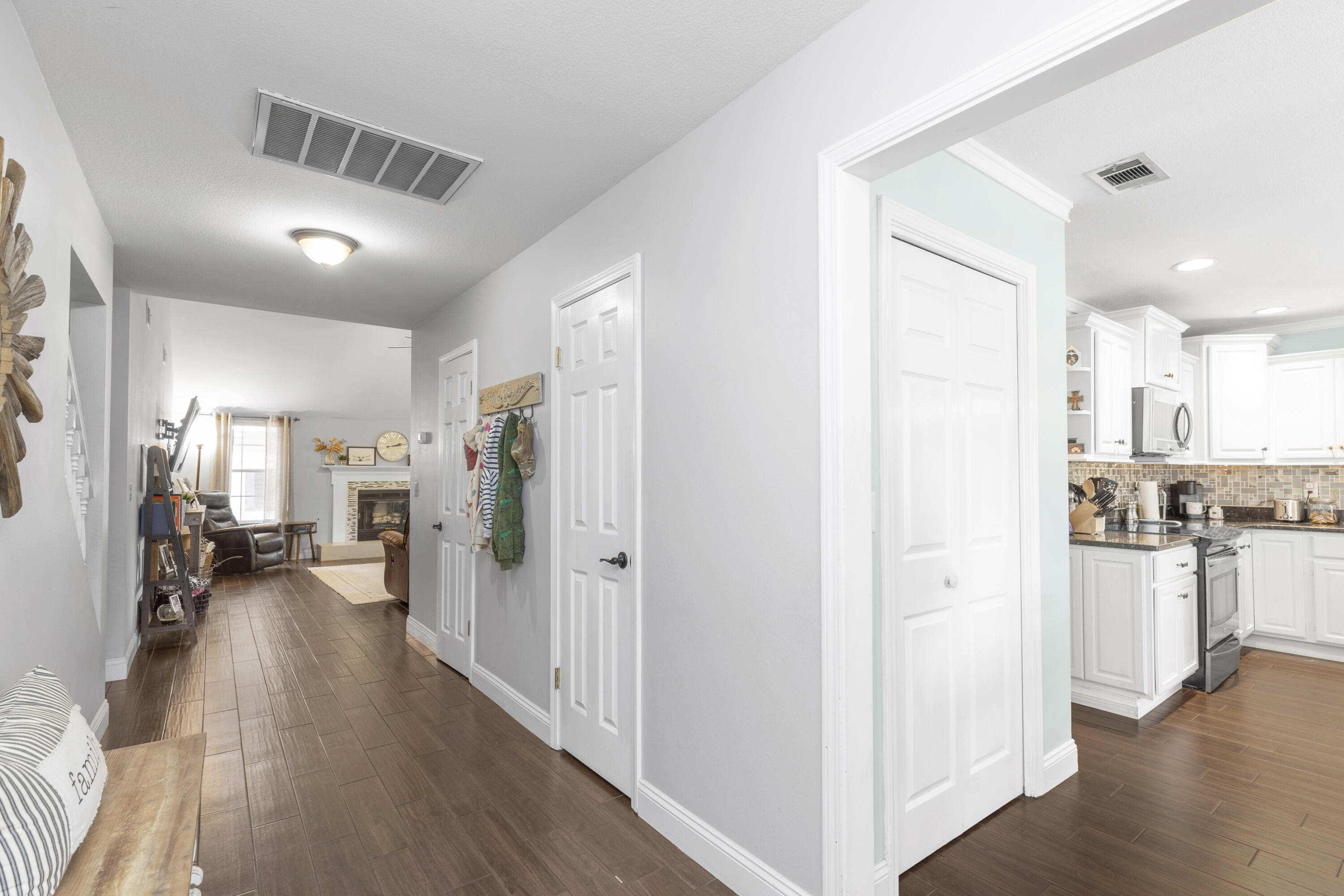 PARKWOOD ESTATES PH 1 BLUEWATER BAY - Residential