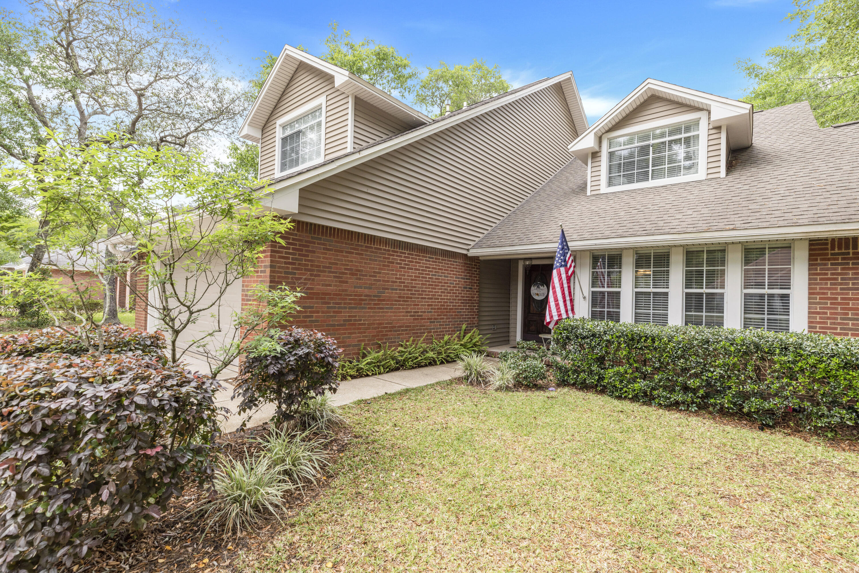 PARKWOOD ESTATES PH 1 BLUEWATER BAY - Residential