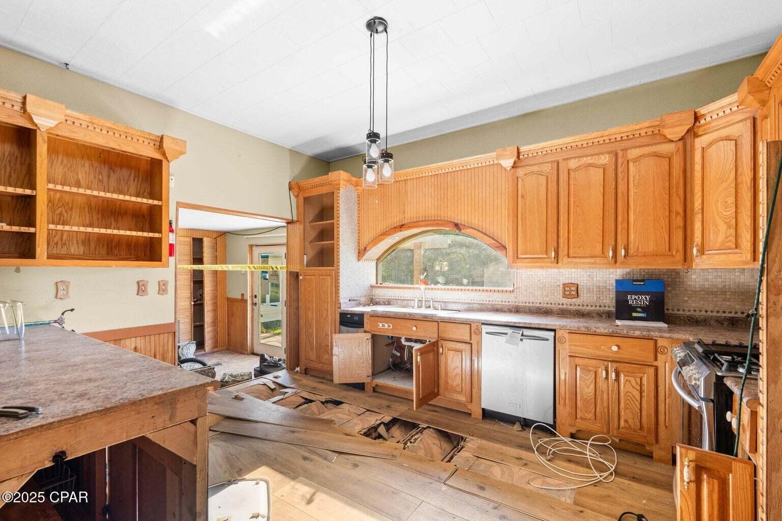 NO RECORDED SUBDIVISION - Residential